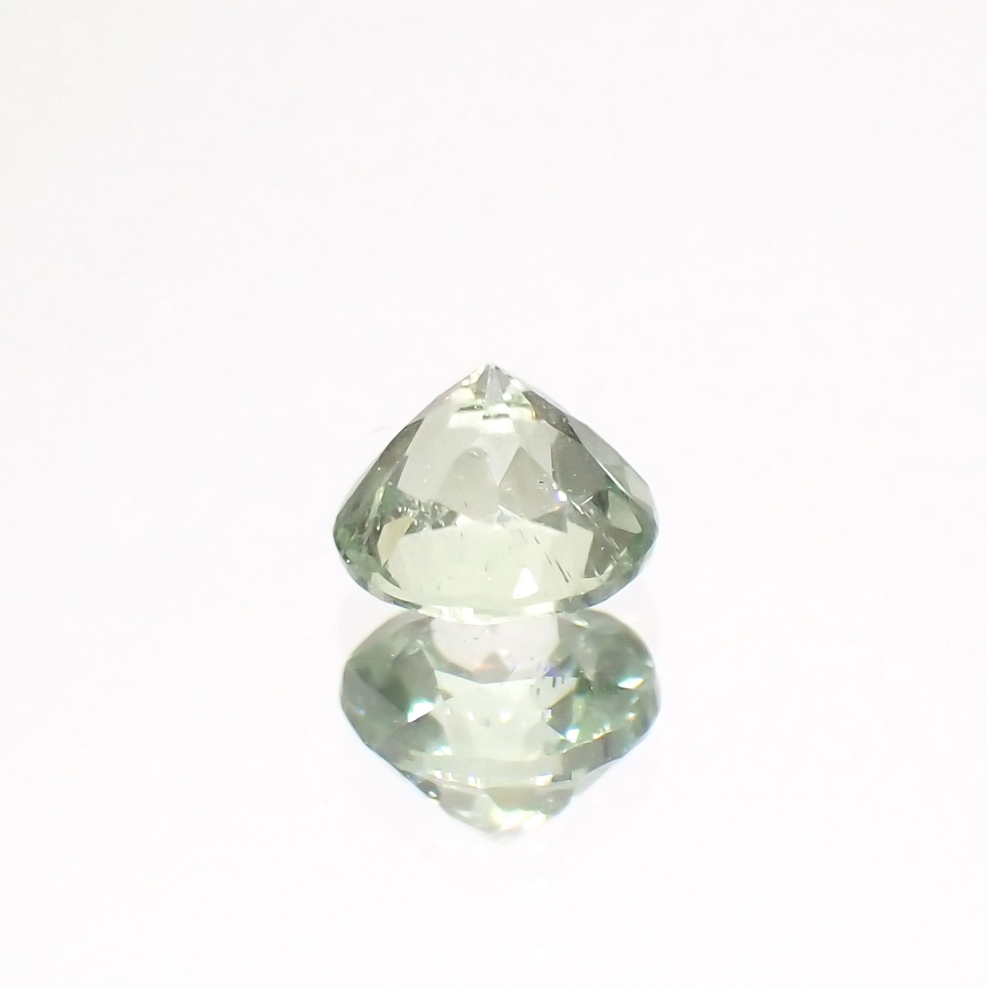 バナジウムコーネルピン(宝石名コーネルピン)タンザニア・タンガ州産 0.27ct 識別済[230521911]3.8x3.8mm前後