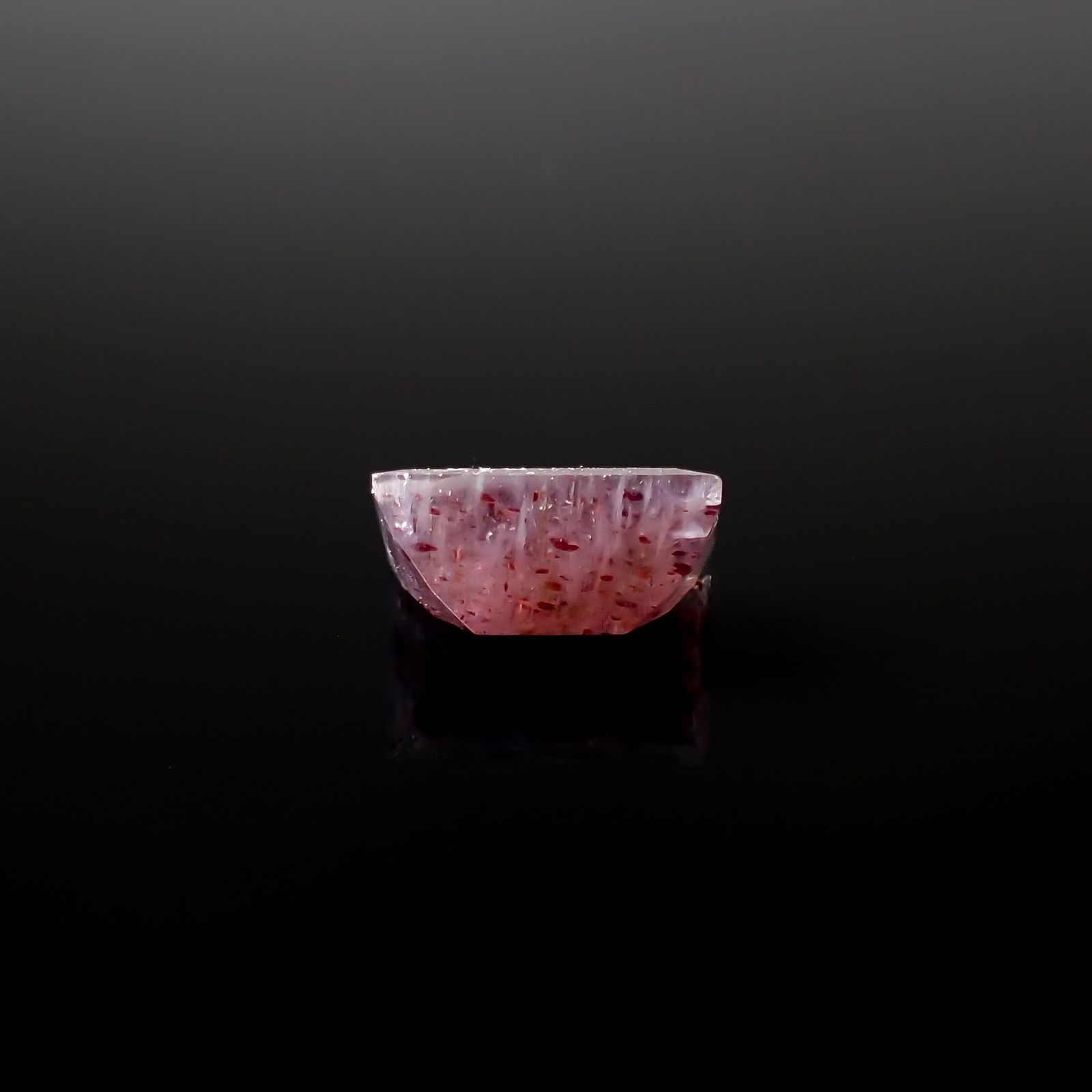 ブラッドショットアイオライト インド産 1.92ct[240125384]9.5x5.7mm前後