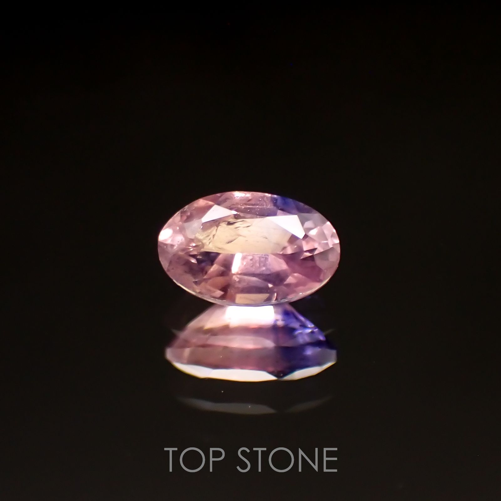 ウィンザーサファイア タンザニア・ウィンザー産 0.37ct[221018384]5.1x3.2mm前後