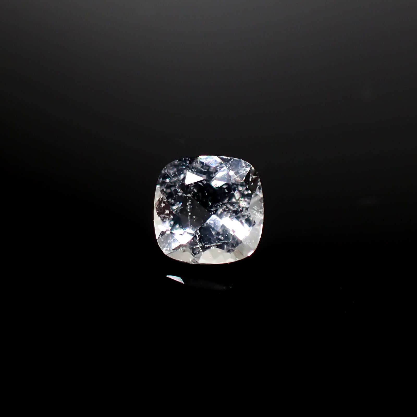 テネブレッセンススキャポライト アフガニスタン産 0.49ct[240928922]5.1x5mm前後
