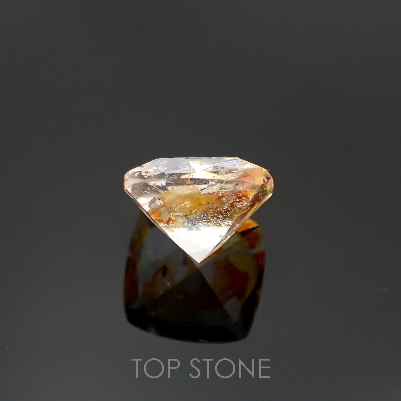 オーロラクォーツ ブラジル・ミナスジェライス産 4.19ct[220114371]10.2x10.2mm前後