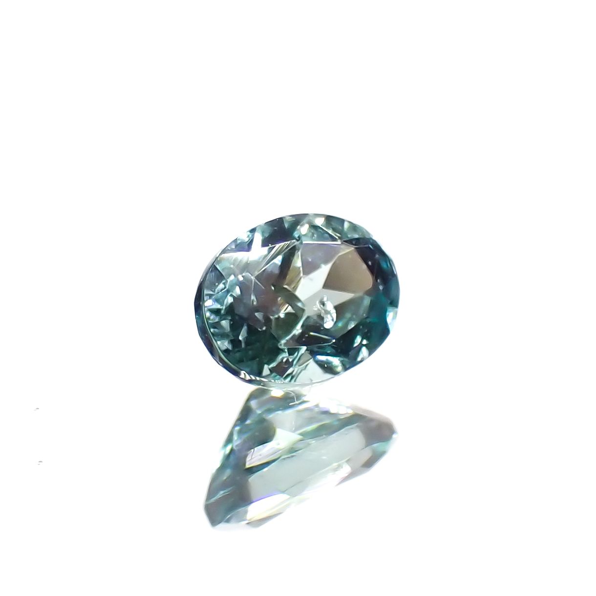 ブルーコーネルピン(宝石名コーネルピン)タンザニア産 0.11ct 識別済[230722857]3.3x2.5mm前後