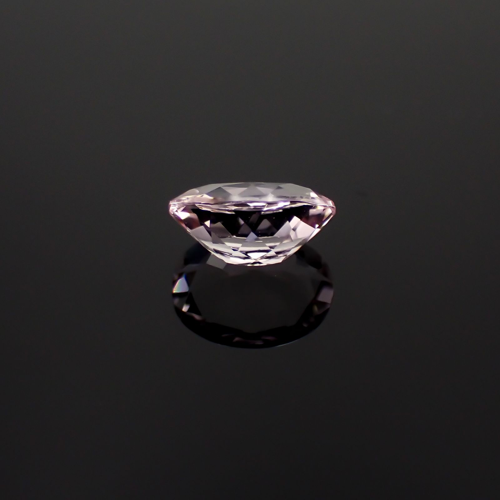 モルガナイト(宝石名モルガナイト)ナイジェリア産 1.13ct 識別済[230321161]7.9x6.1mm前後