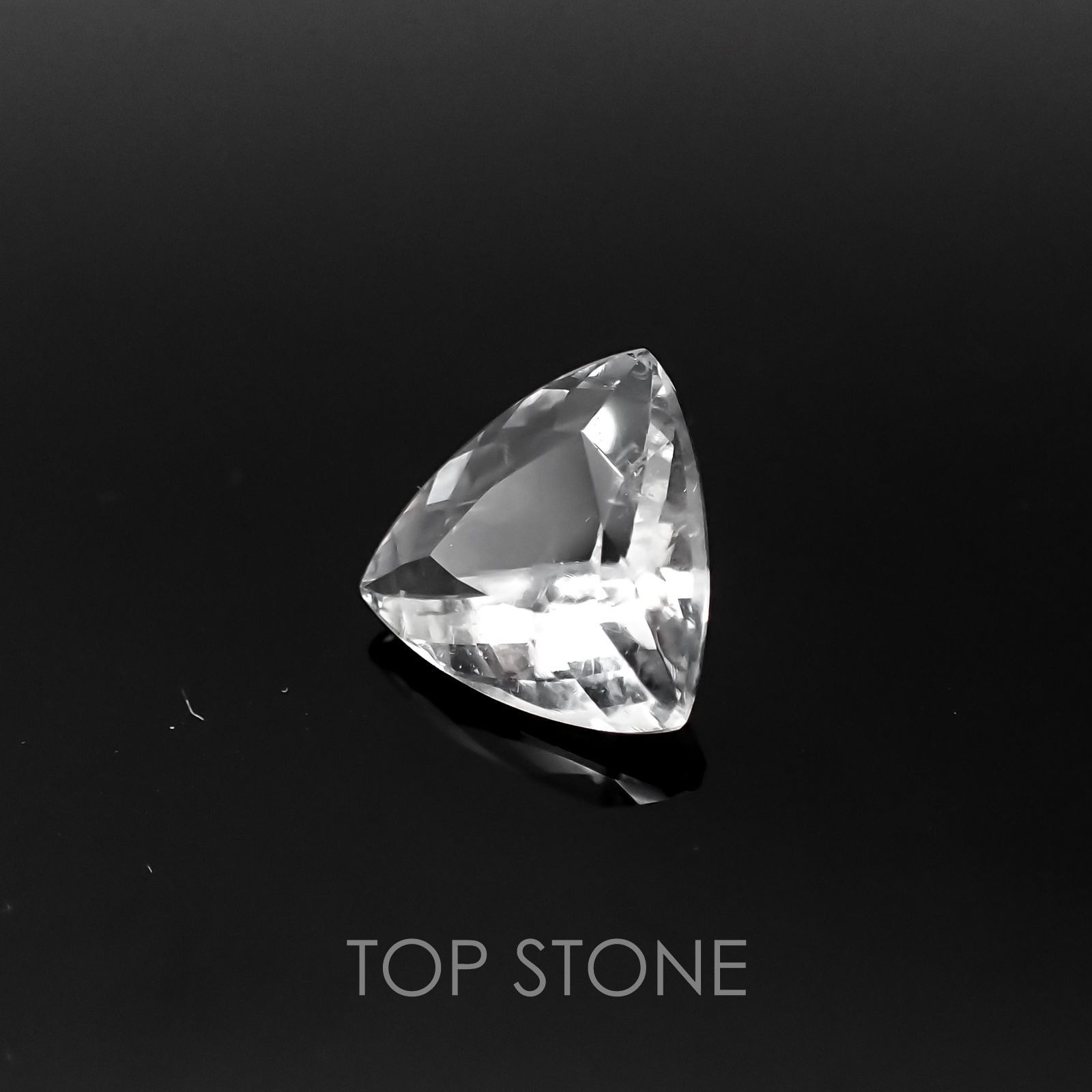 ハイアライトオパール メキシコ産 ルース 2.23ct[21058256]10.2×10.3mm前後