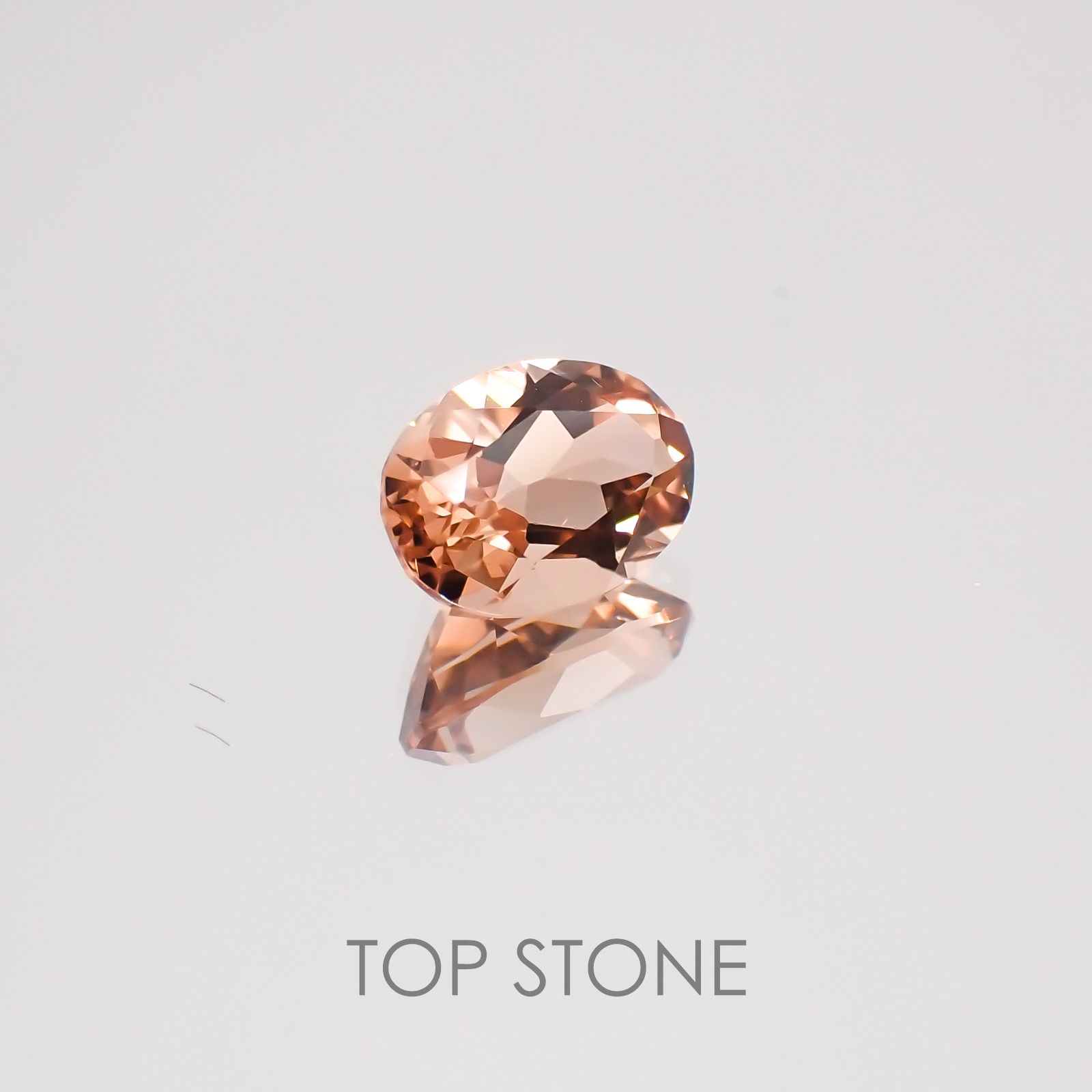 オレゴンサンストーン アメリカ産 ルース 0.74ct[20128884]6.9×4.9mm前後