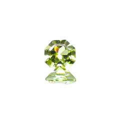 ◇オクタゴンカット◇ペリドット(宝石名ペリドット) パキスタン産 0.57ct 識別済 [210913110]5.1×5mm前後
