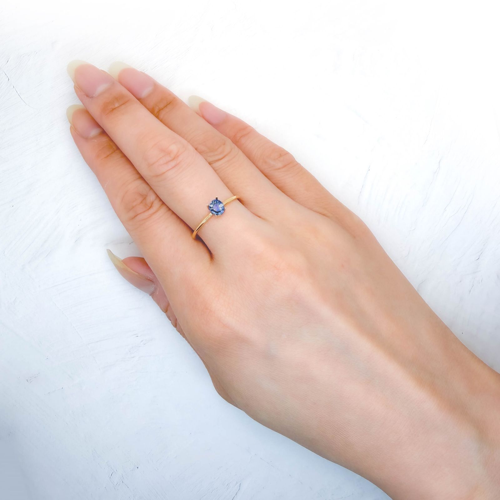 カシミールサファイア 非加熱(宝石名サファイア)インド・カシミール地方産 GIA鑑付 0.50ct / 4.65x4.07mm前後 [260832721]