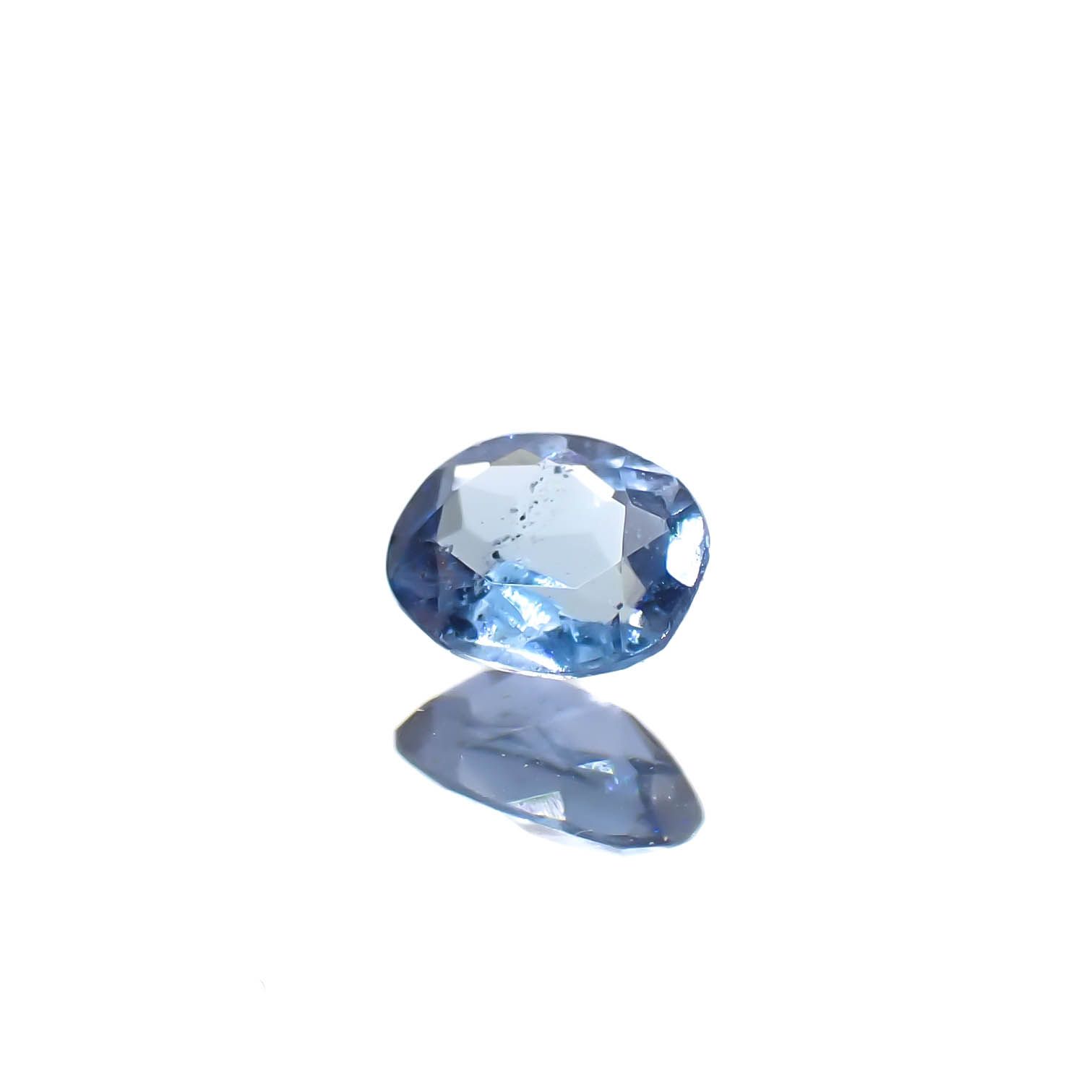 タトゥーアクアマリン ブラジル・ミナスジェライス州タトゥー鉱山産 0.13ct[240627941]3.8x3.1mm前後