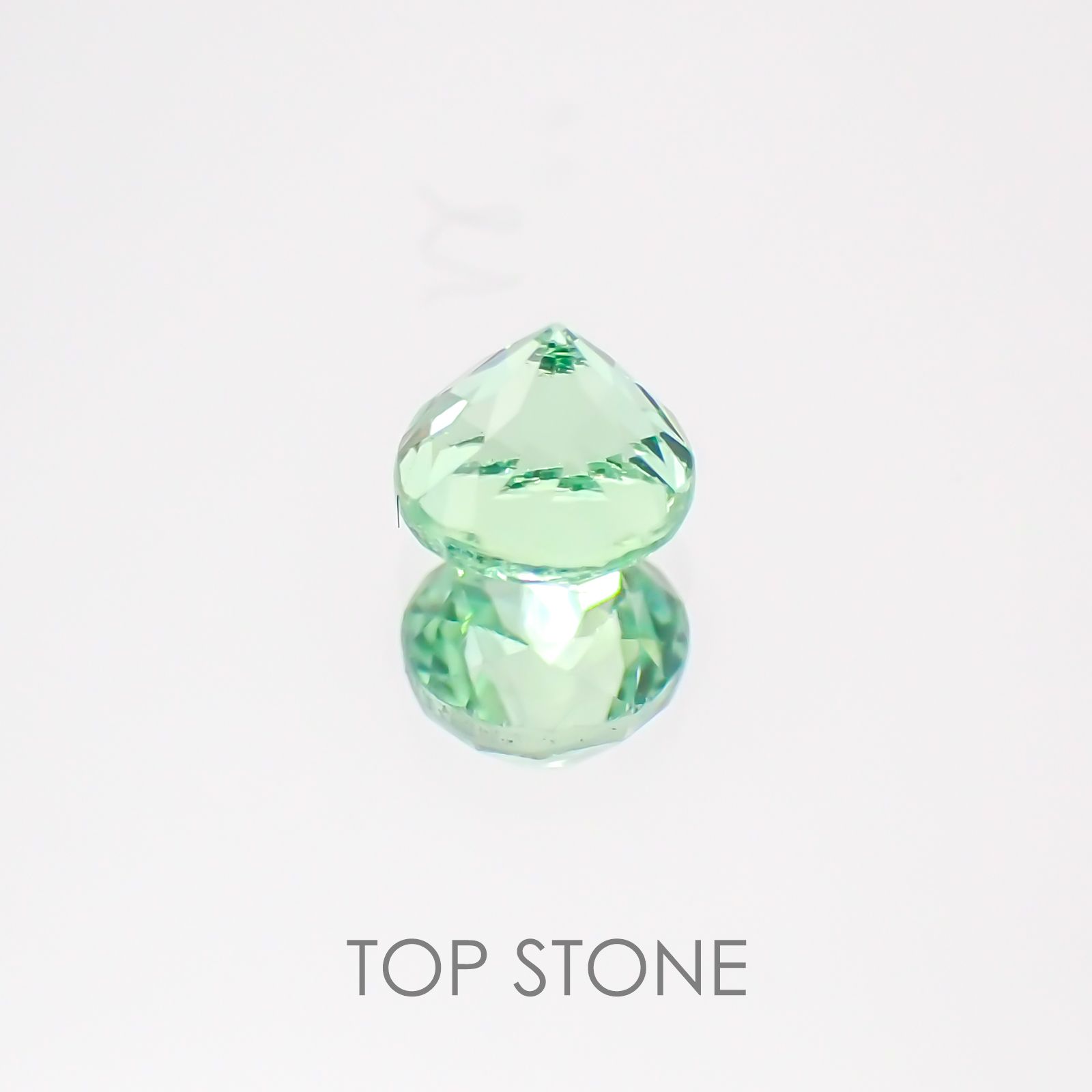 ミントガーネット タンザニア産 ルース 0.42ct[20127912]4×4mm前後
