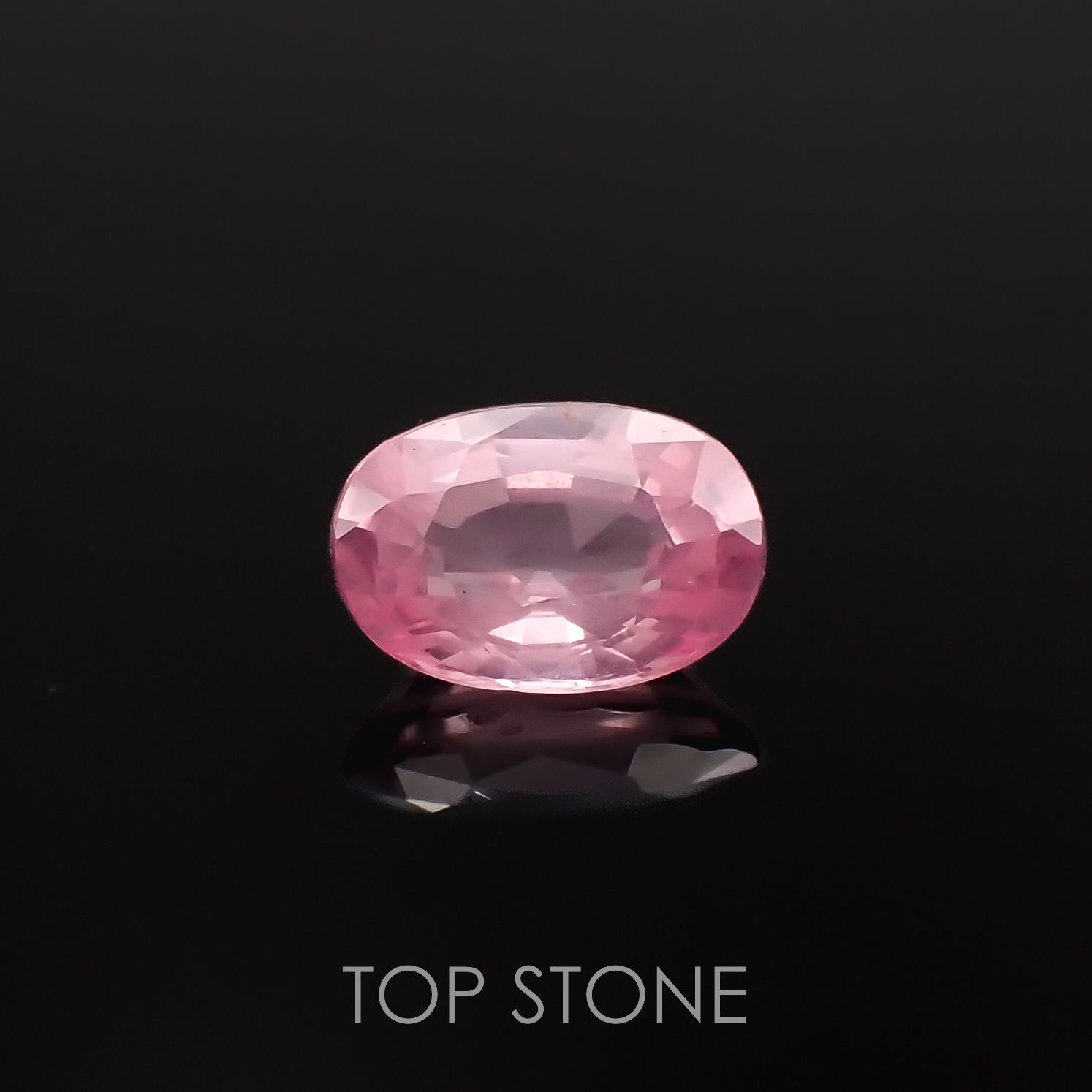 シルキーピンクスピネル(宝石名ピンク・スピネル)タンザニア産 0.77ct 識別済[230120249]6.7x4.5mm前後
