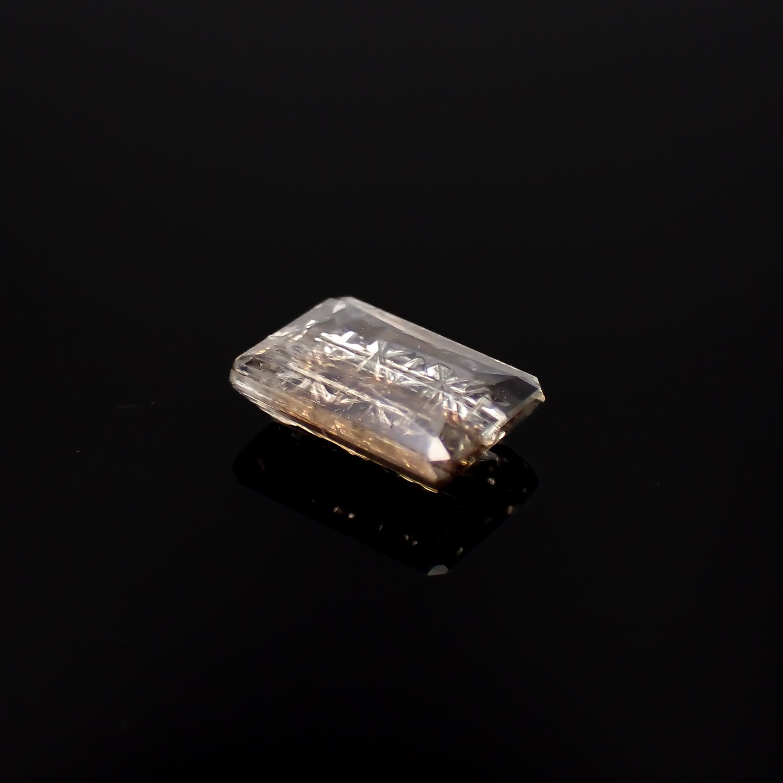 ◇甲州貴石切子Plus Three◇レインボースキャポライト カード付き ブラジル産 1.48ct[230321257]8.8x6.1mm前後