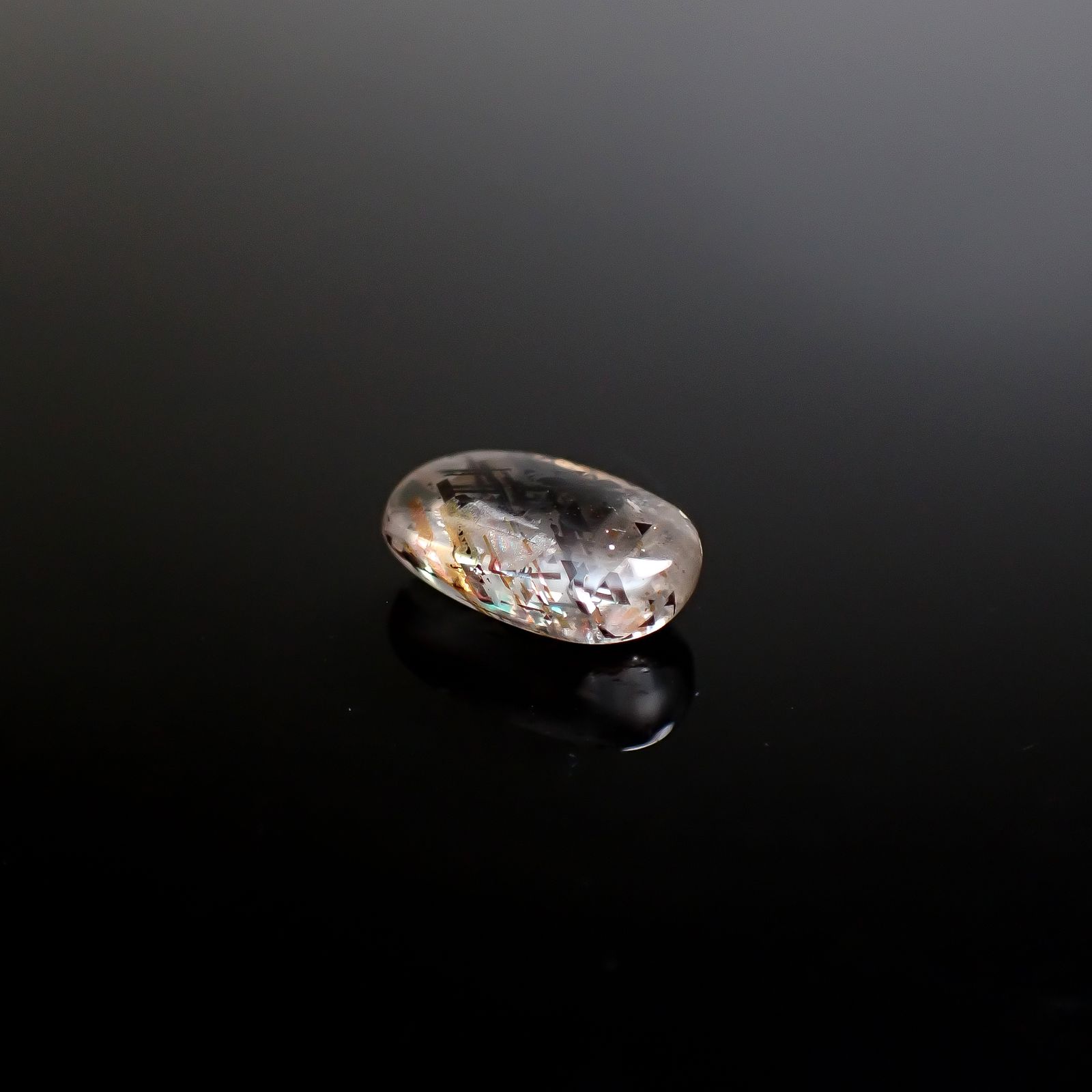 レインボーラティスサンストーン オーストラリア産 2.32ct [250730692]11x6.5mm前後