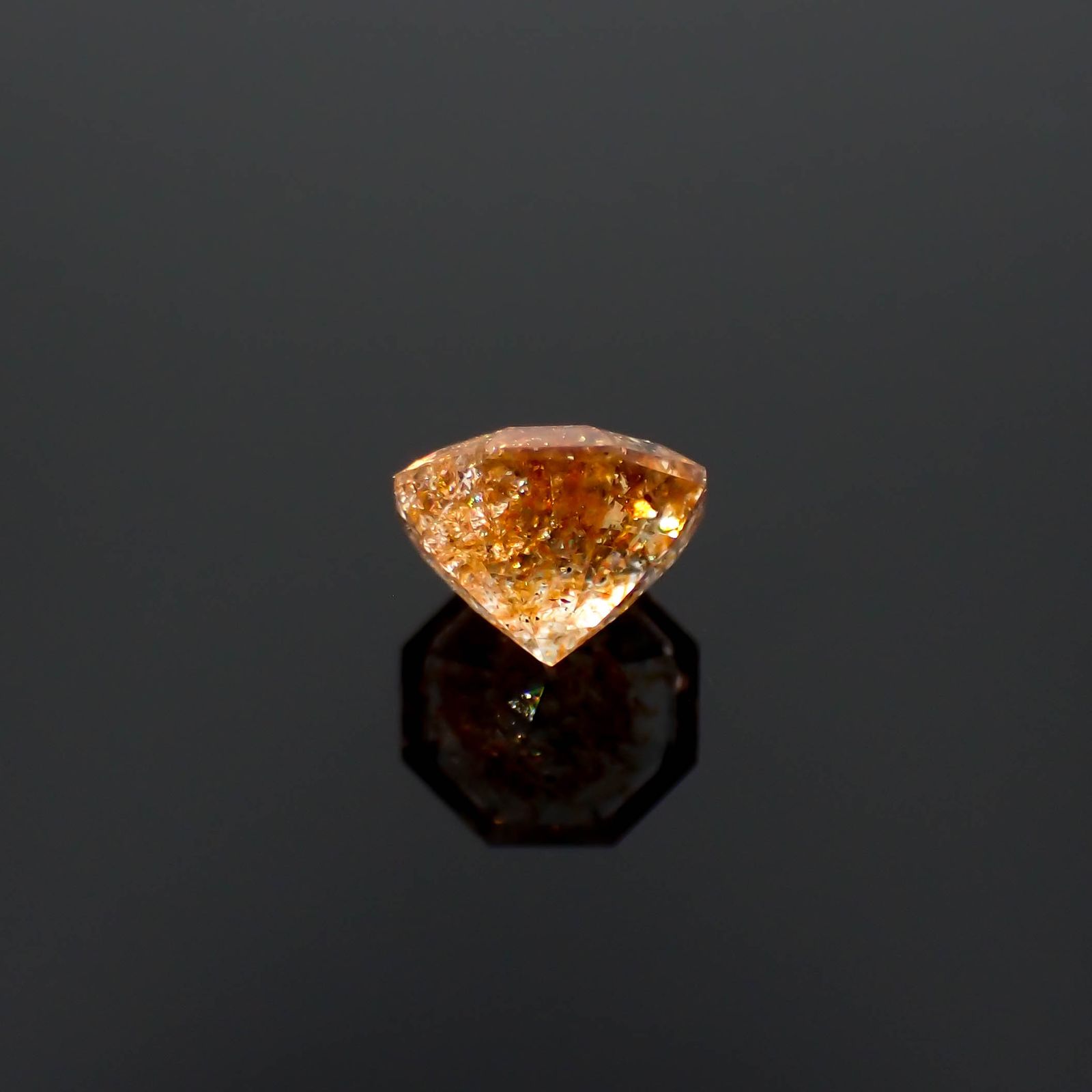 ◇オクタゴンカット◇イリュージョンサンストーン タンザニア産 0.62ct[230320956]5.4x5.3mm前後