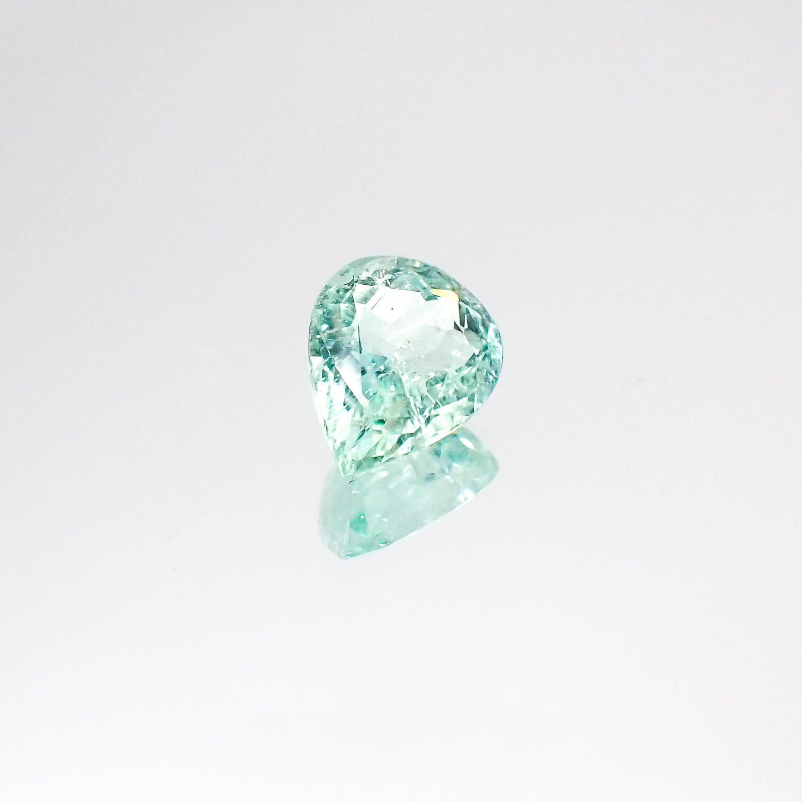 パライバトルマリン(宝石名トルマリン/別名パライバ・トルマリン)モザンビーク産 0.88ct 識別済[230522243]7.7x5.8mm前後