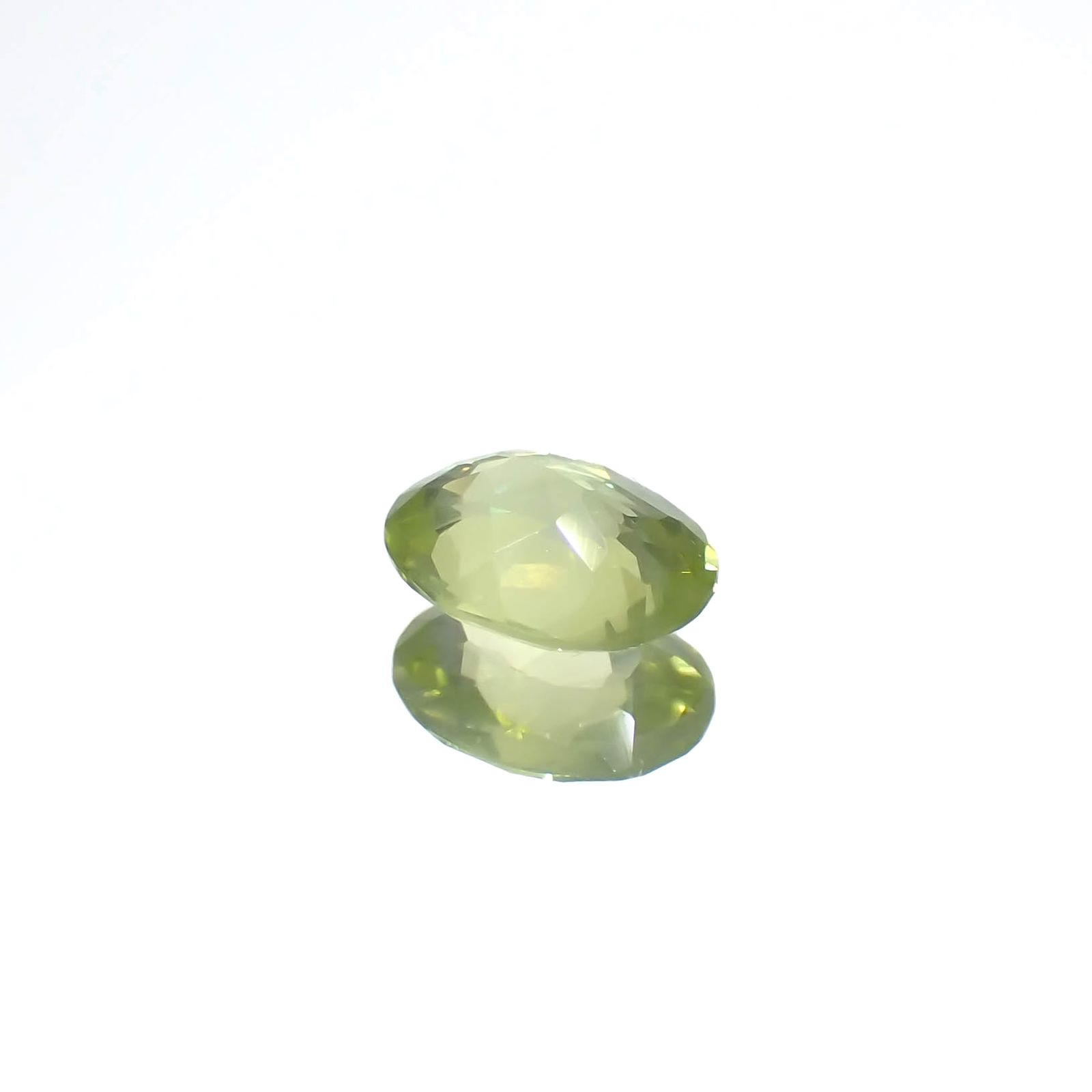 グリーンエンスタタイト(宝石名グリーン・エンスタタイト)カメルーン産 0.90ct 識別済[240125624]7.1x5.5mm前後