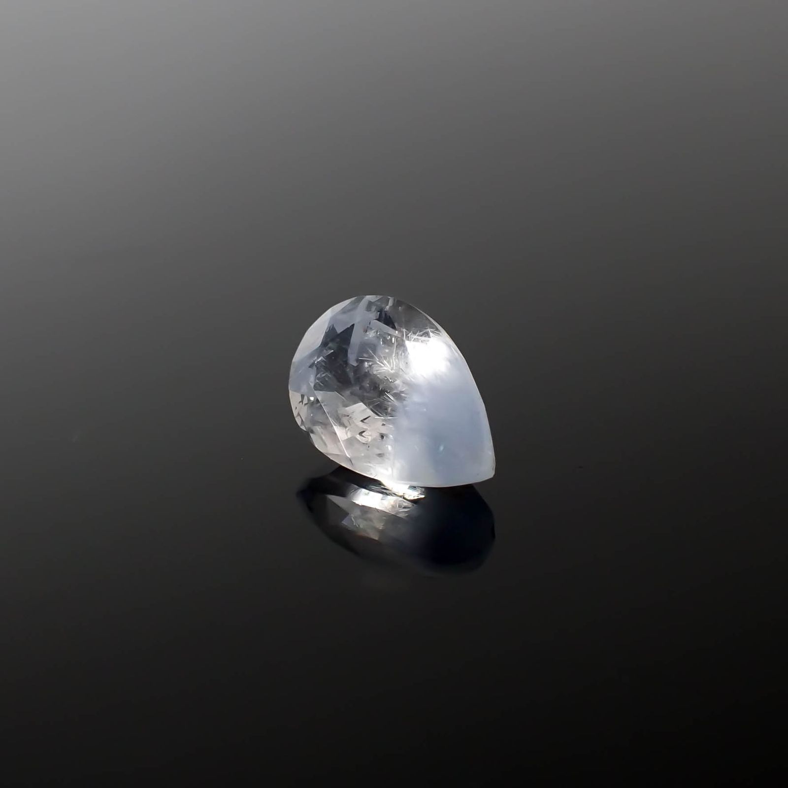 デュモルチェライトインクォーツ ブラジル産 1.22ct[240125652]9x6mm前後