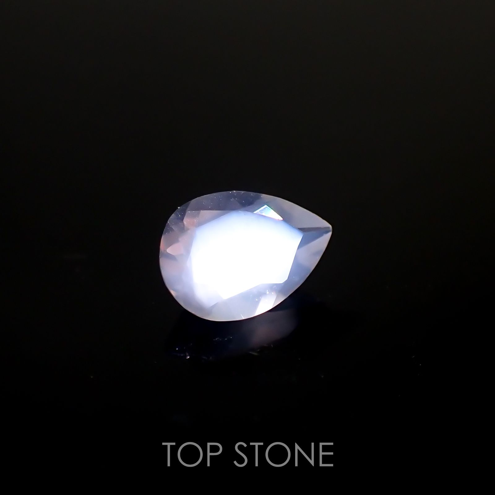 ムーンストーン(宝石名ムーンストーン)インド/スリランカ産 0.60ct 識別済[220515801]6.9x4.8mm前後