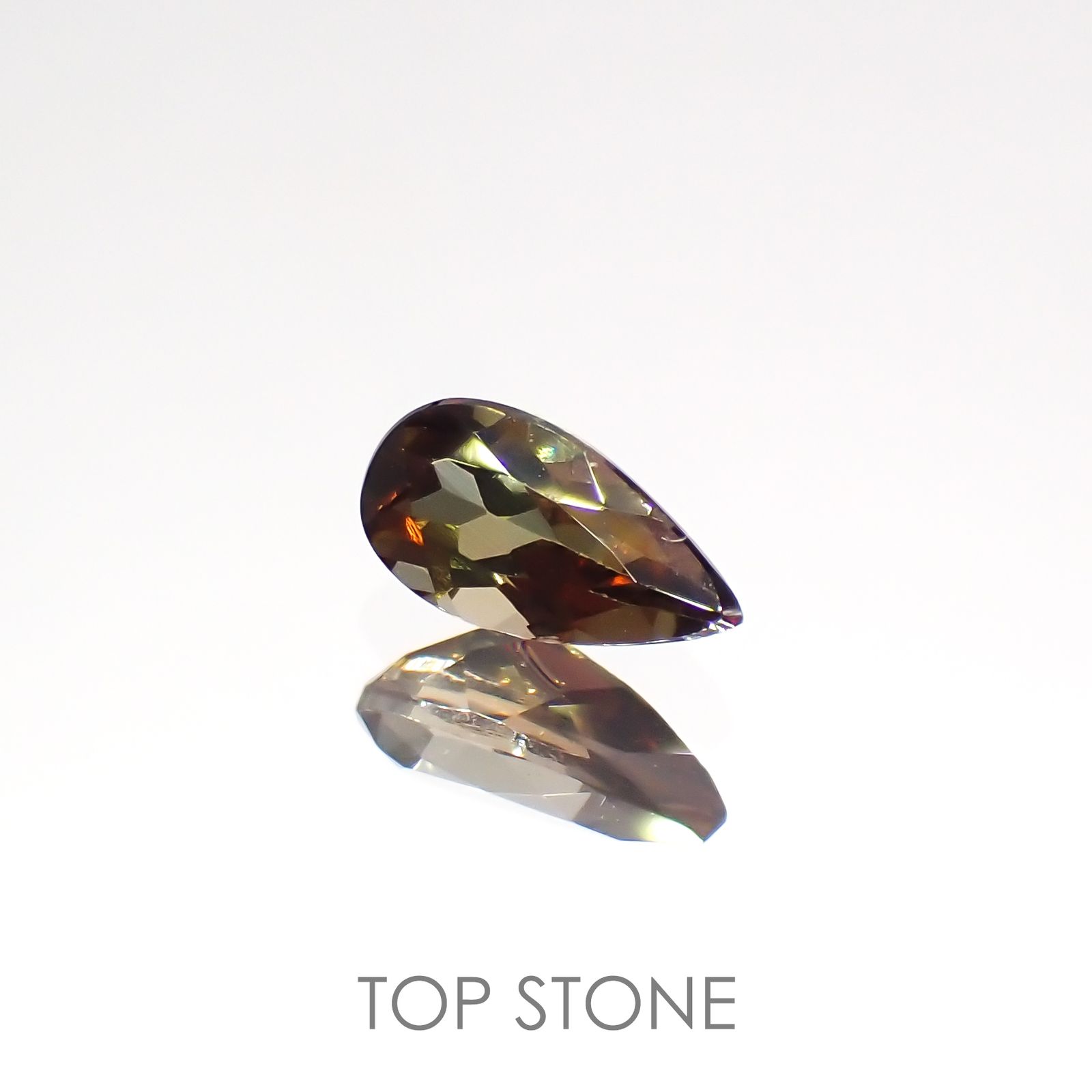 アンダリュサイト(宝石名アンダリュサイト)スリランカ/モザンビーク産 0.32ct 識別済[220114424]5.8x3.1mm前後