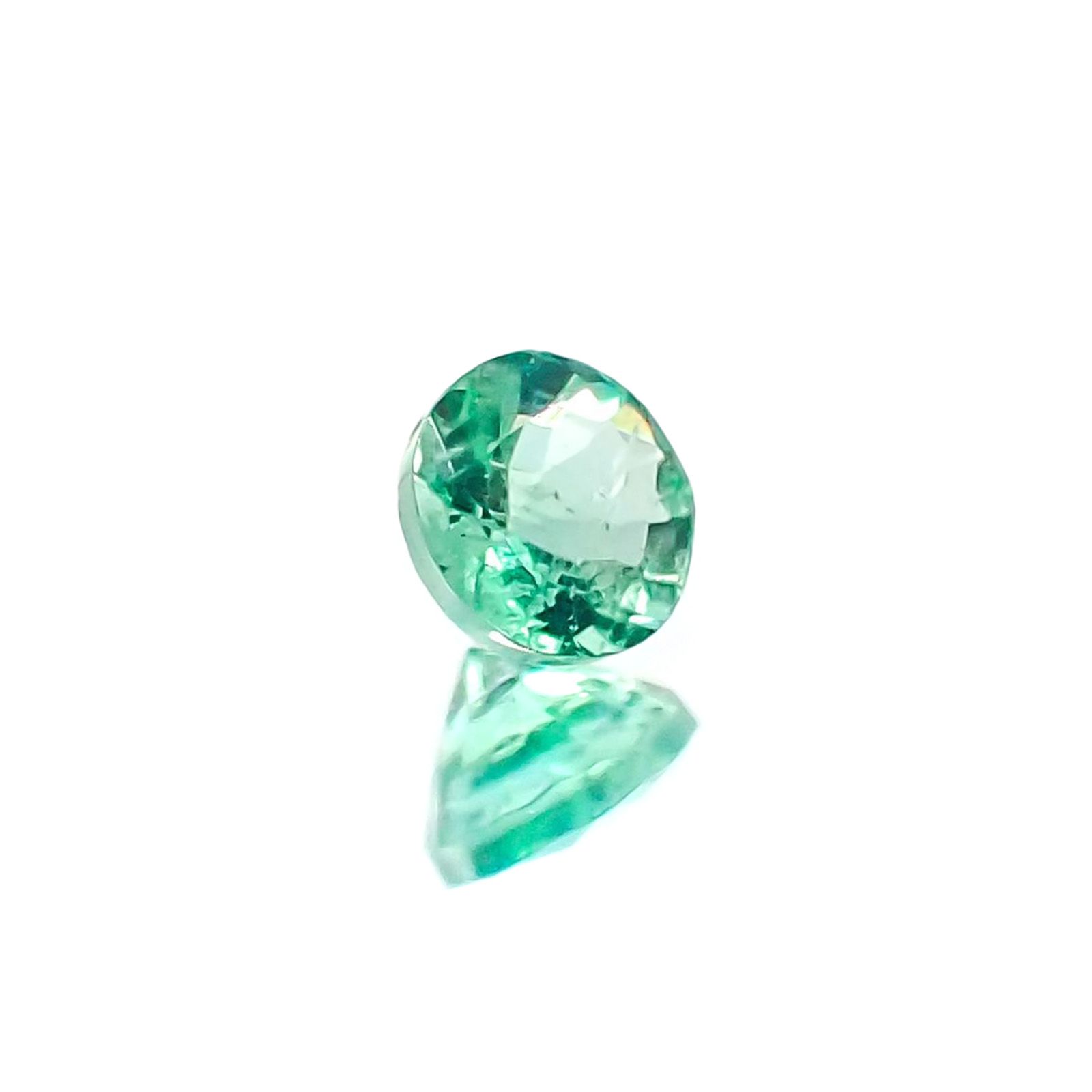 <ランダムセレクト1個販売> エメラルド ラウンドカット  コロンビア産 約0.09ct / 3x3mm前後 [20096075]