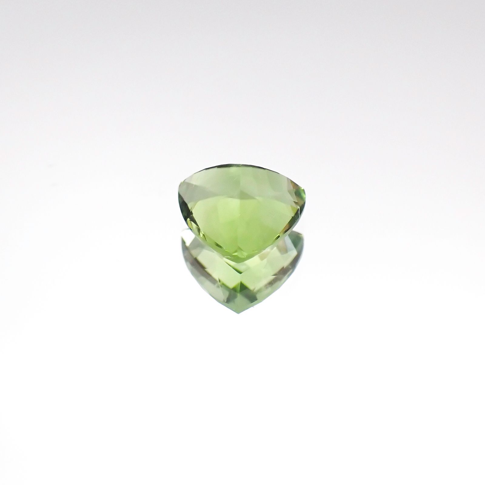 クロムトルマリン(宝石名クロム・トルマリン)タンザニア産 0.45ct 識別済[230823068]5.3x5.1mm前後