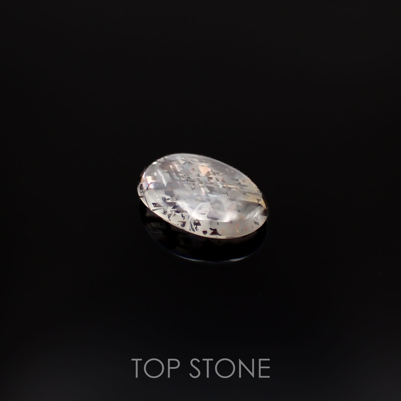 レインボーラティスサンストーン オーストラリア産 0.86ct[230120332]8.5x6.3mm前後