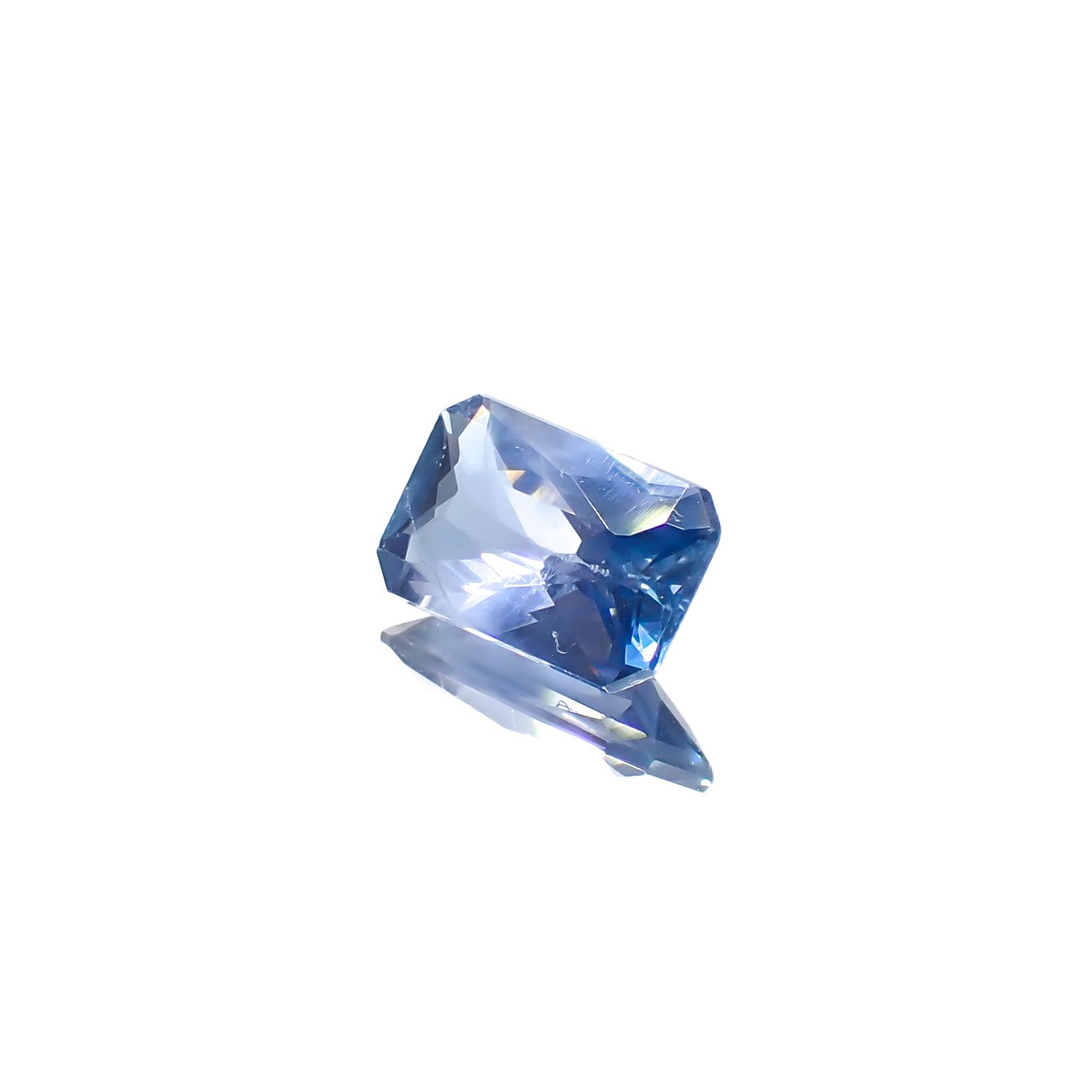 アパタイト フルオレッセンス ジンバブエ産 1.00ct[240929095]7.6x5mm前後