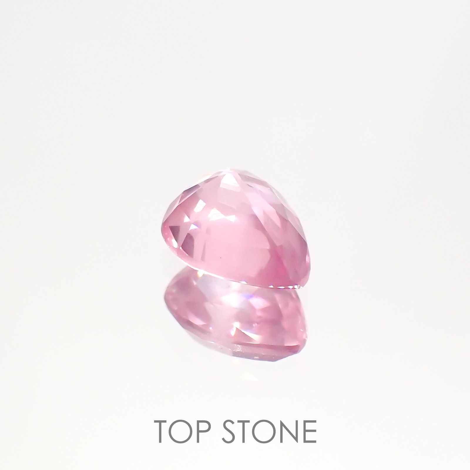 シルキーピンクスピネル タンザニア産 ルース 0.72ct[210912902]6.4×4.8mm前後