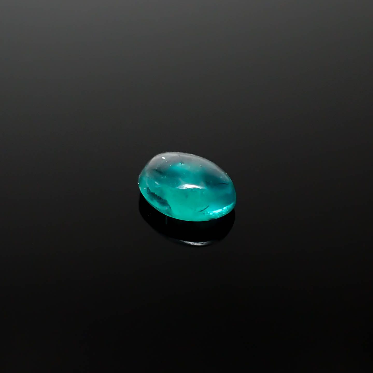 アウイナイト フルオレッセンス アフガニスタン産 0.15ct[240326762]4.3x3.3mm前後