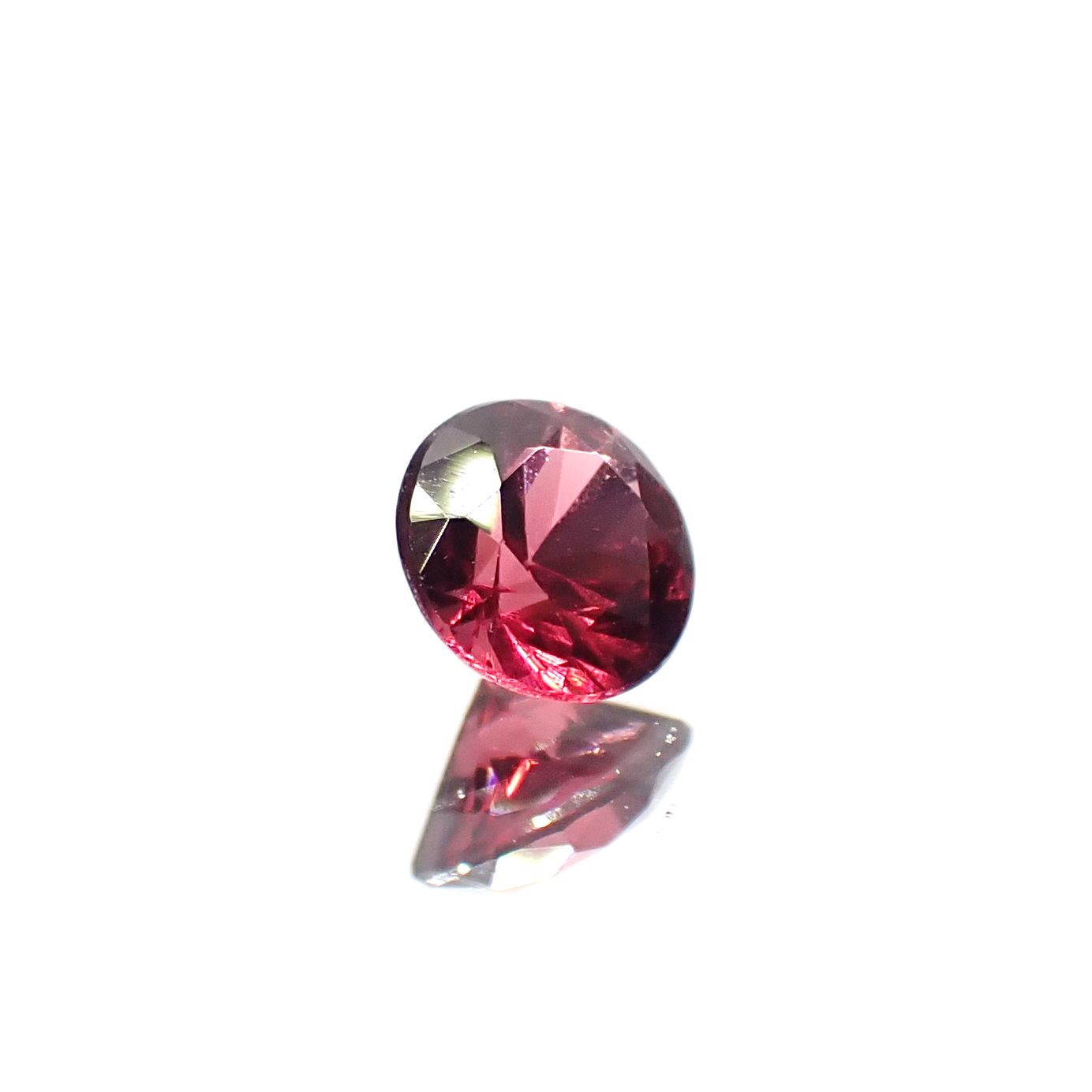 レッドスピネル ビルマ産 0.19ct[240728574]3.6x3.5mm前後
