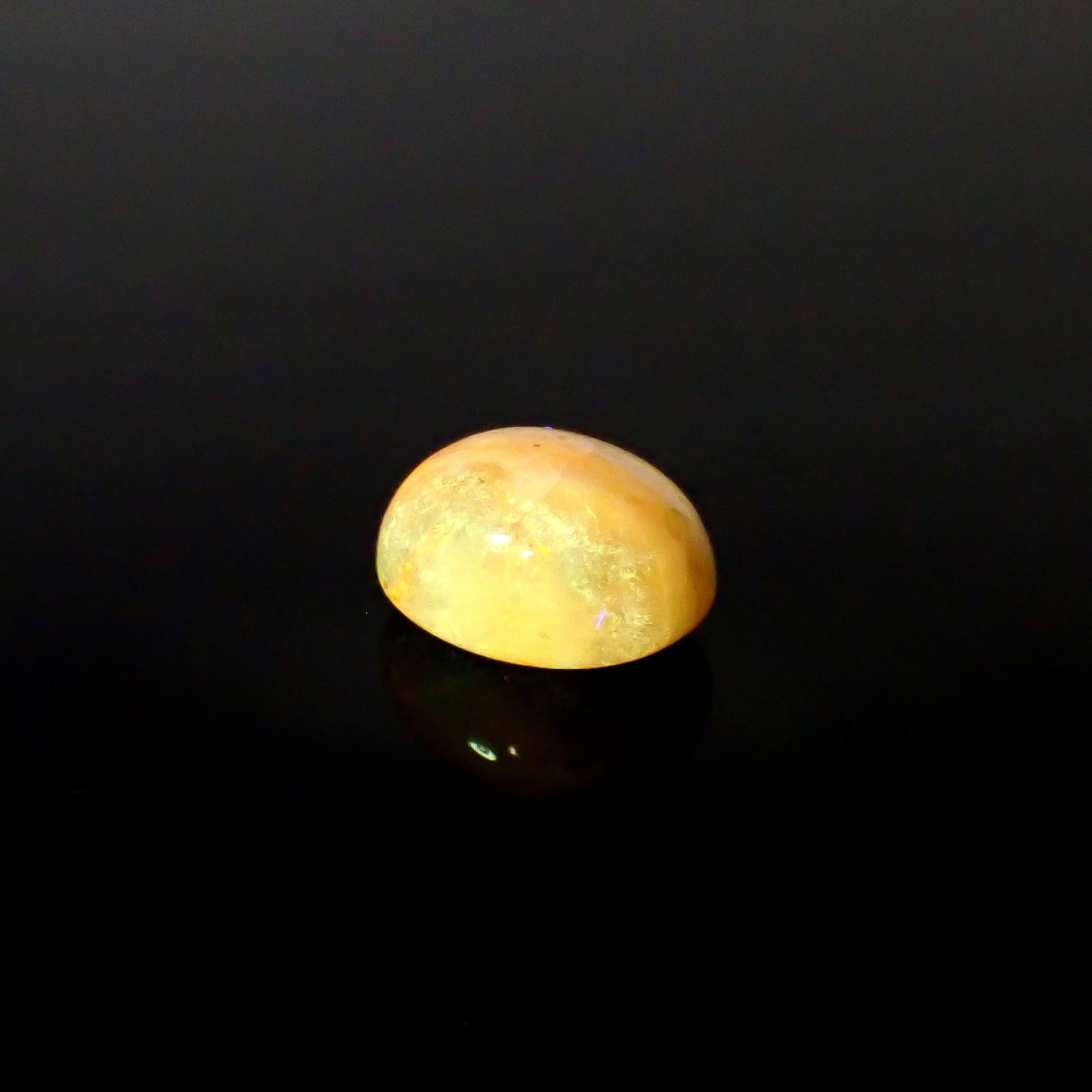 北海道石(北海道オパール) 北海道河東郡鹿追町然別産 6.02ct [250530384]13.3x10.5mm前後