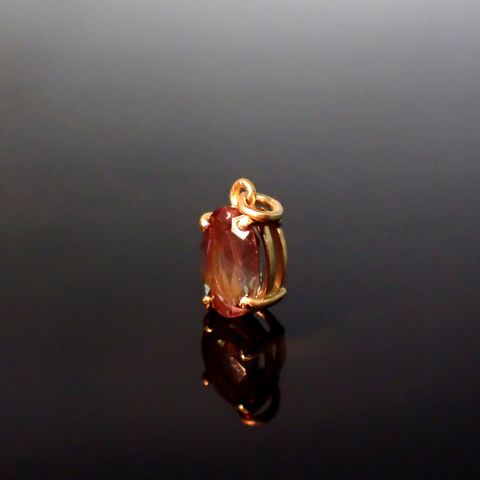 ペンダント空枠：石留め▶カラーチェンジアンデシン（お客様製作例）