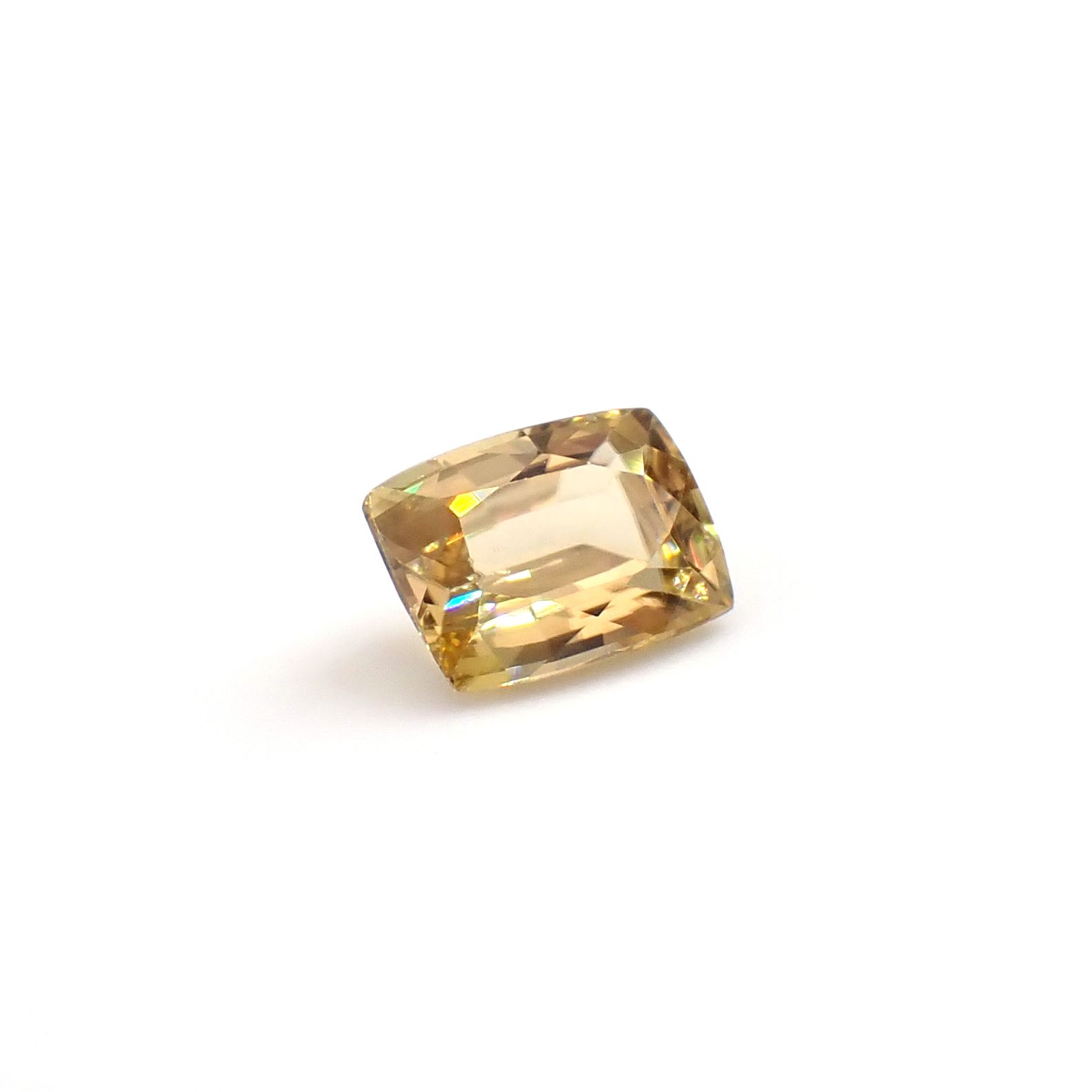 イエロージルコン スリランカ/カンボジア産 2.28ct / 8x6mm前後 [260932969]