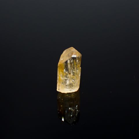 インペリアルトパーズ 原石 ザンビア産 13.12ct [241029241]18.3x10.2mm前後