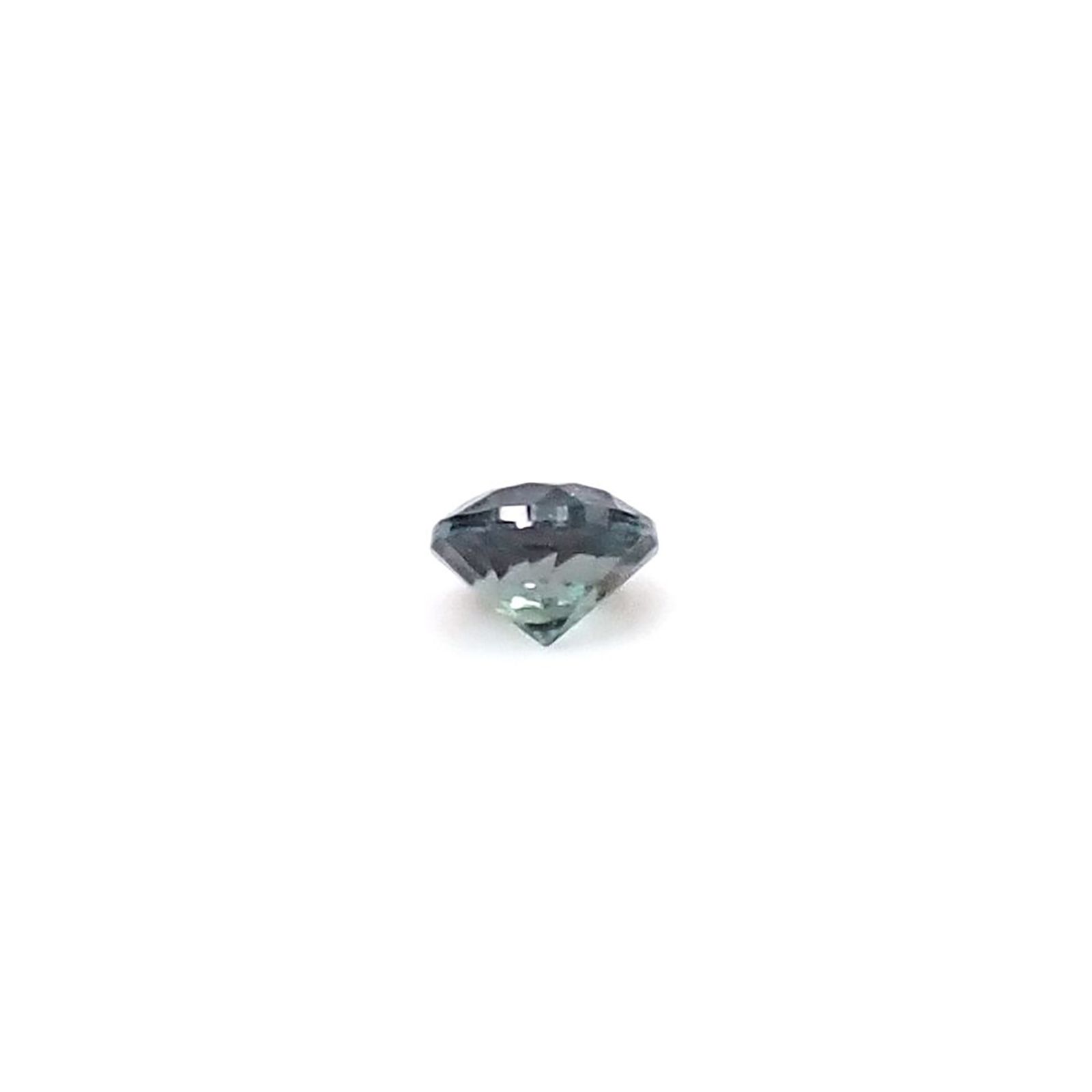 アレキサンドライト ロシア産 0.049ct / 2.1x2.1mm前後 [260131562]