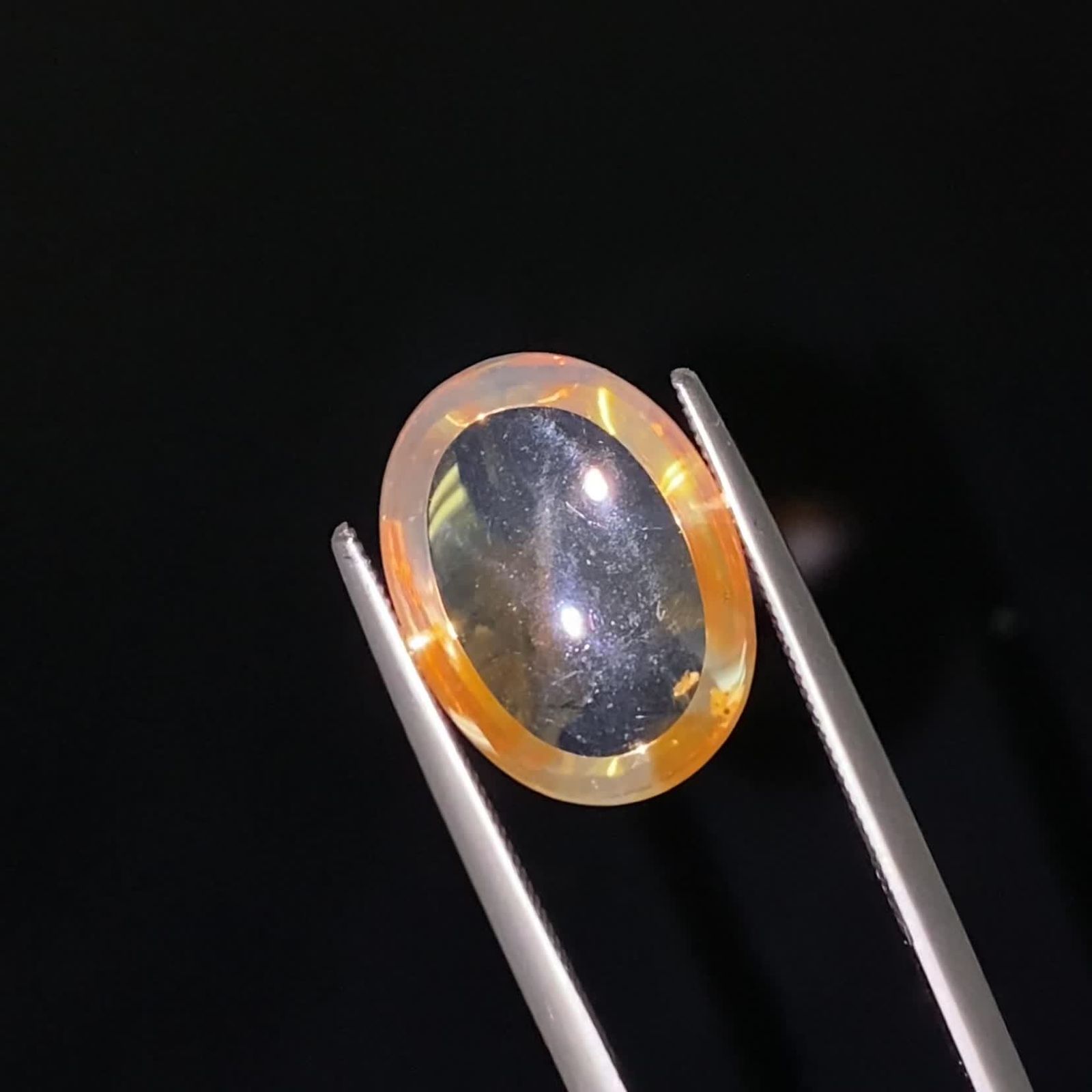 バイカラーファイヤーオパール メキシコ産 4.43ct / 15.1x11.3mm前後