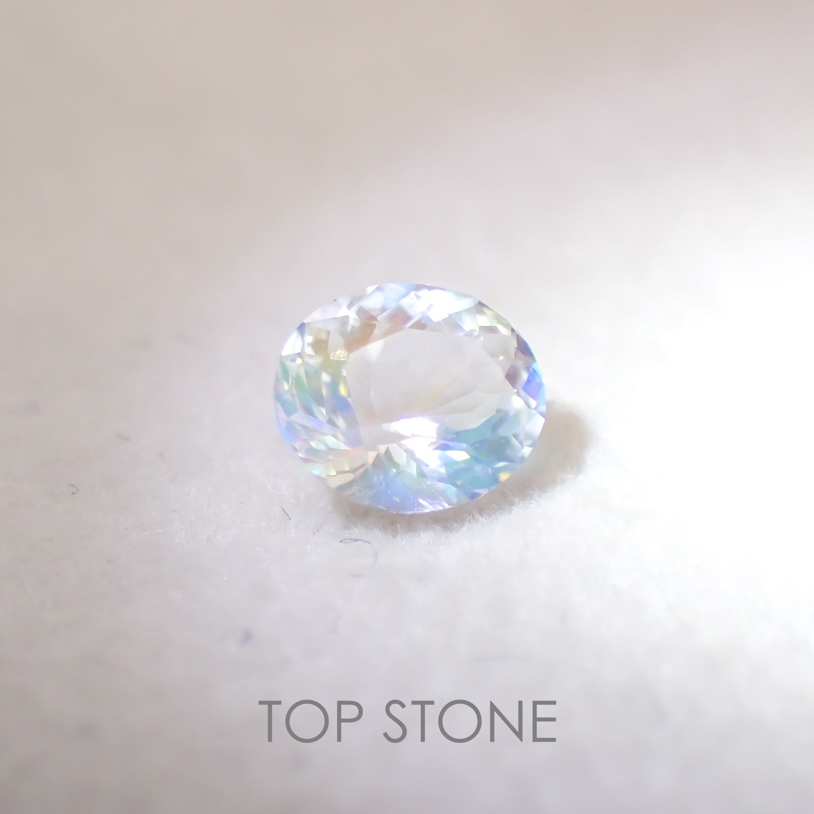 レインボームーンストーン(アンデシンラブラドライト) マダガスカル産 ルース 0.53ct[210310122]5.9×5mm前後