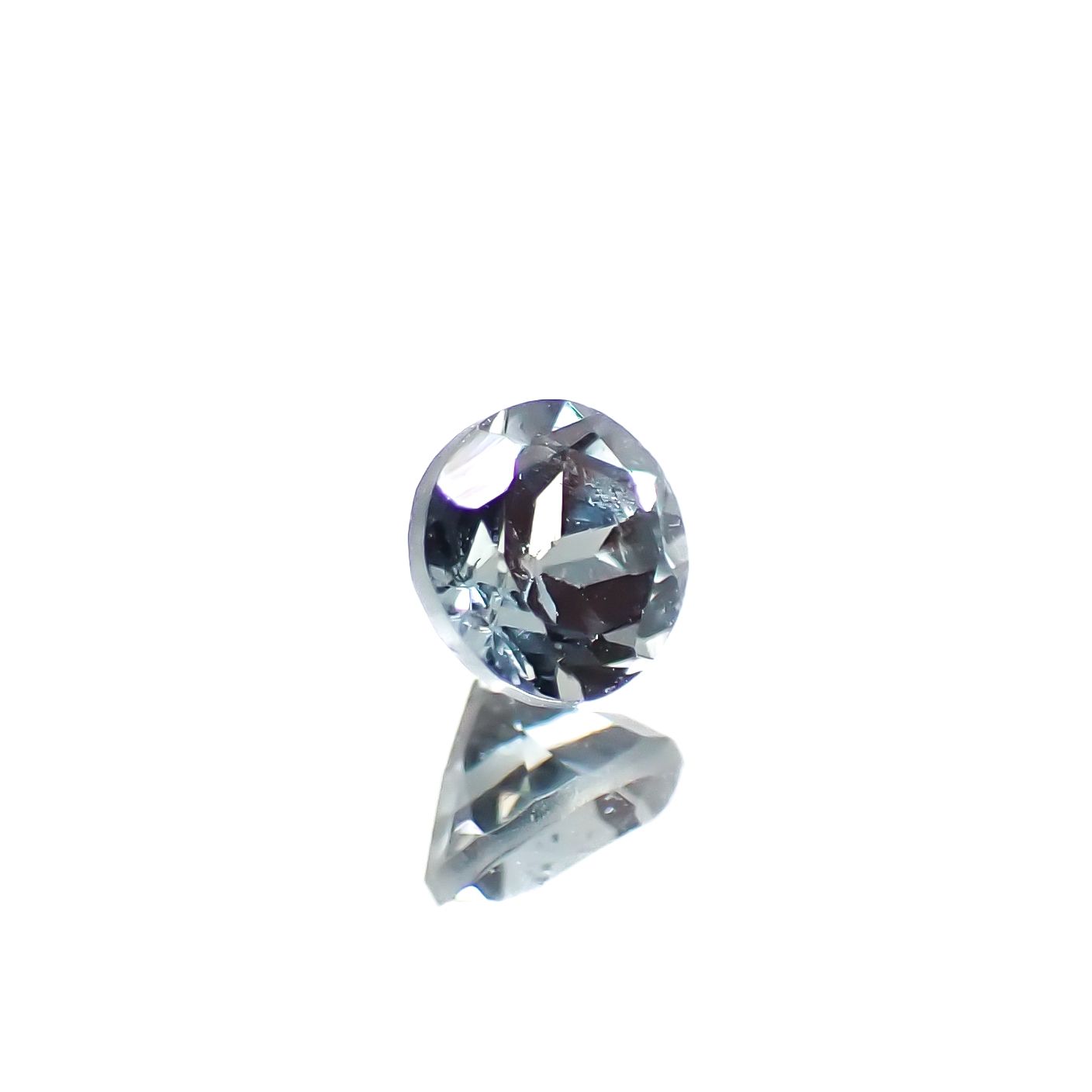 ベキリーブルーガーネット（カラーチェンジガーネット アレキタイプ） マダガスカル・ベキリー産 0.29ct [241229617]3.7x3.7mm前後