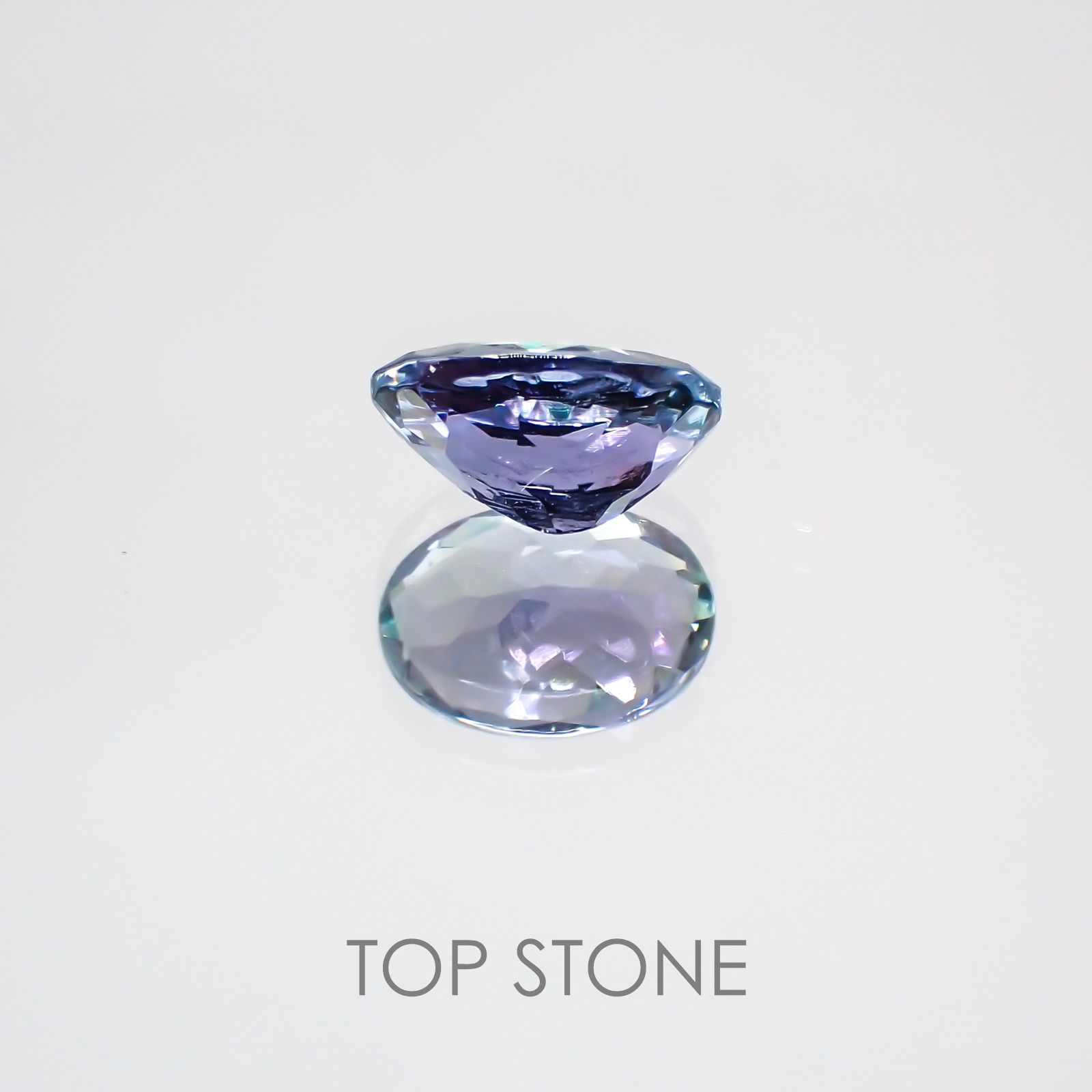 パーティーカラータンザナイト タンザニア産 ルース 0.87ct[210210052]6.8×4.8mm前後