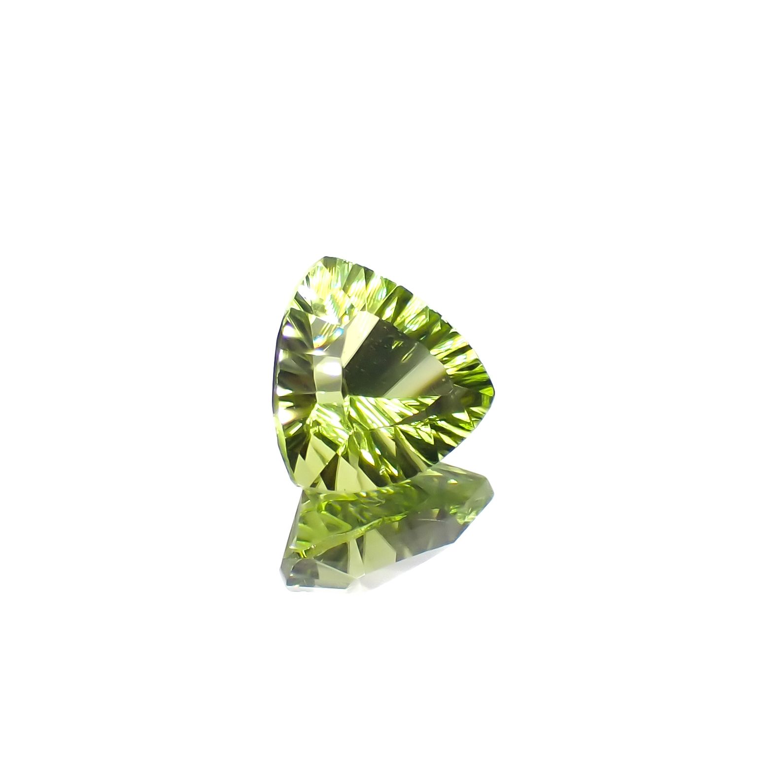 ◇コンケーブカット◇ペリドット 中国産 1.20ct[230622290]7x6.7mm前後