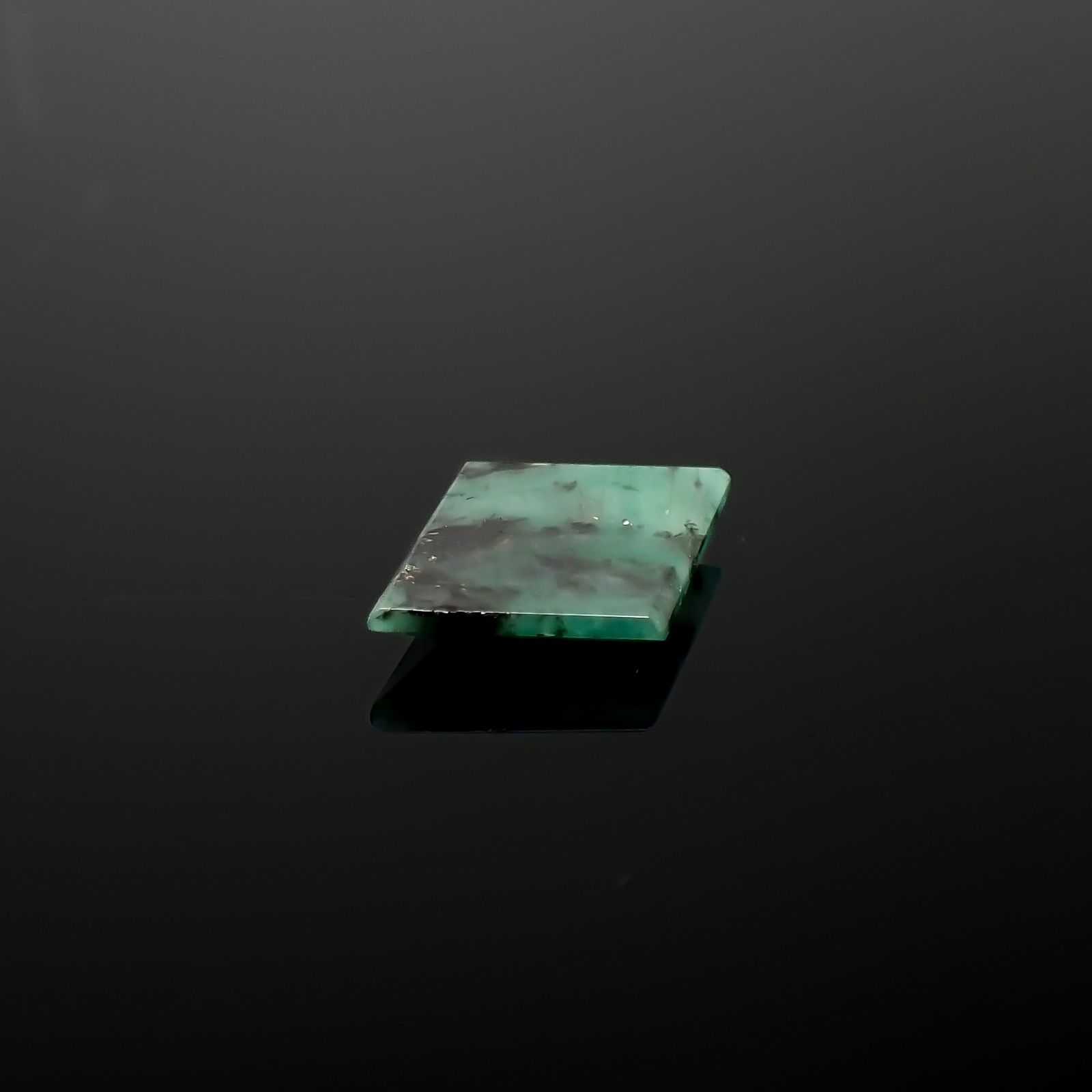 ◇カスタムカット◇エメラルド ブラジル産 2.31ct[240326472]14.9x11mm前後