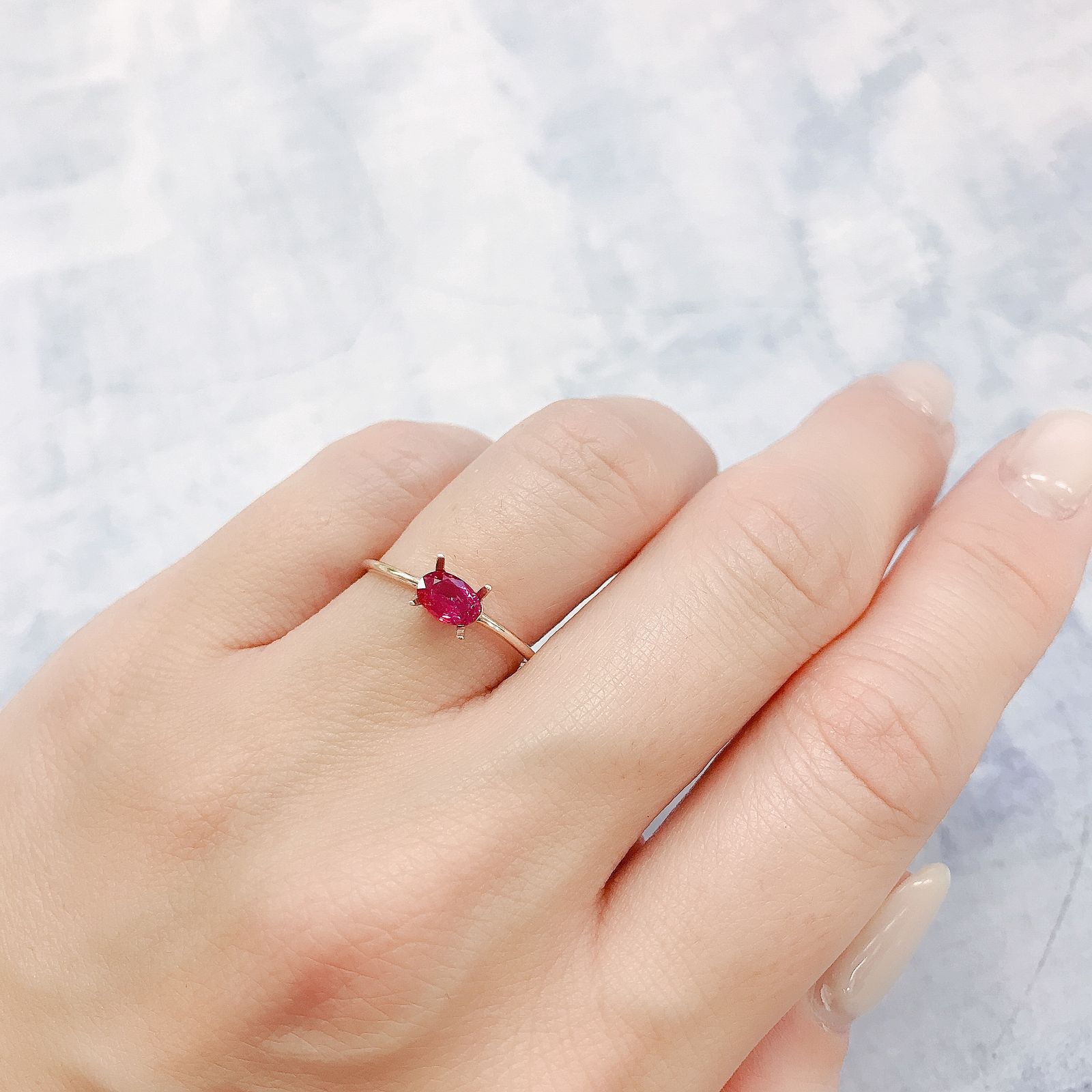 ルビー(宝石名ルビー)モザンビーク産 0.39ct 識別済[220616092]5.5x3.8mm前後