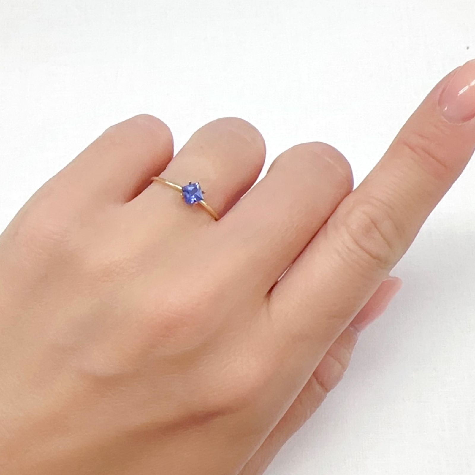 ◇プリンセスカット◇タンザナイト タンザニア産 0.28ct[240427138]3.8x3.8mm前後