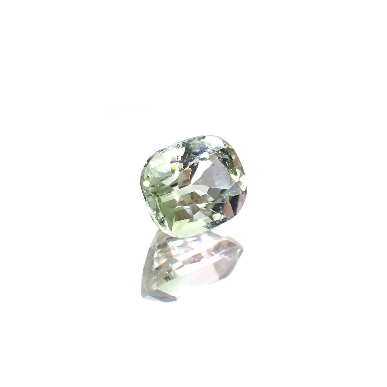 パステルカラートルマリン アフガニスタン産 1.14ct [220114102]6.7x5.4mm前後