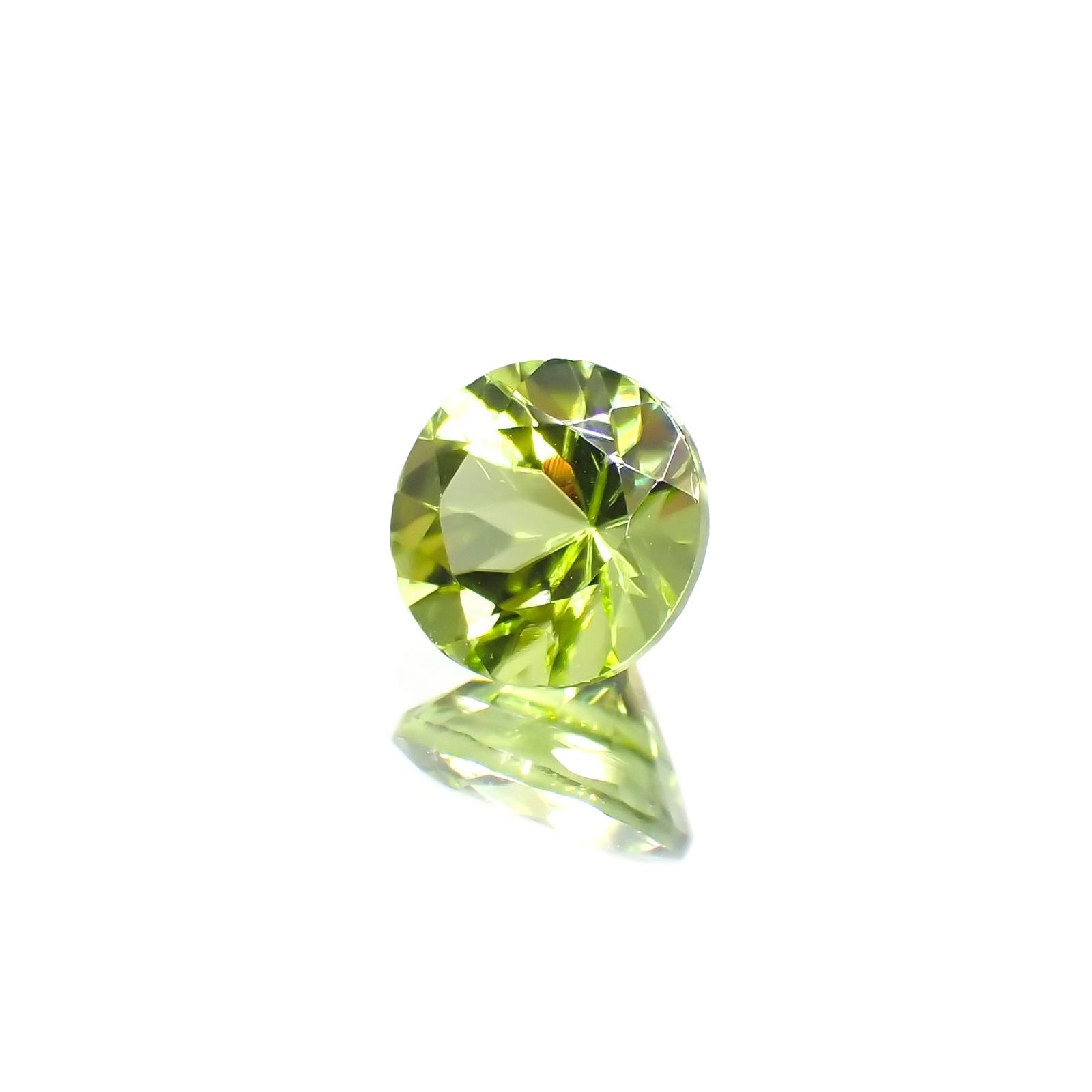 ペリドット(宝石名ペリドット) パキスタン産 識別済 1.13ct / 6.4x6.4mm前後 [210813074]
