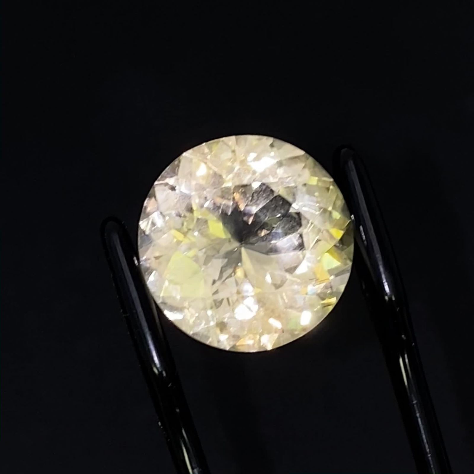 アラゴナイト フォスフォレッセンス(宝石名フォスフォレッセンス