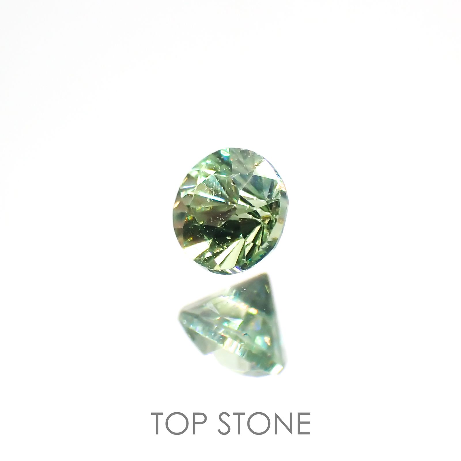 デマントイドガーネット(宝石名デマントイド・ガーネット) ナミビア産 0.18ct 識別済[210912789]3×3mm前後