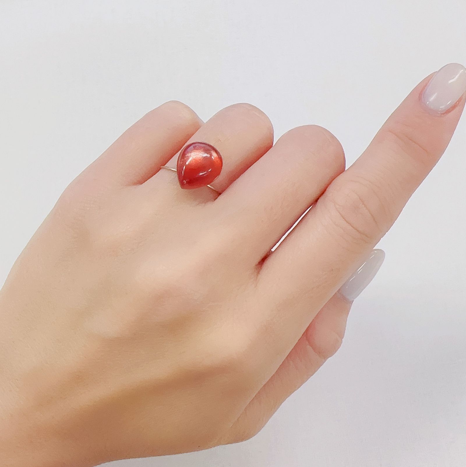 オレゴンサンストーン アメリカ・オレゴン州産 6.38ct[230722683]12.9x10.7mm前後