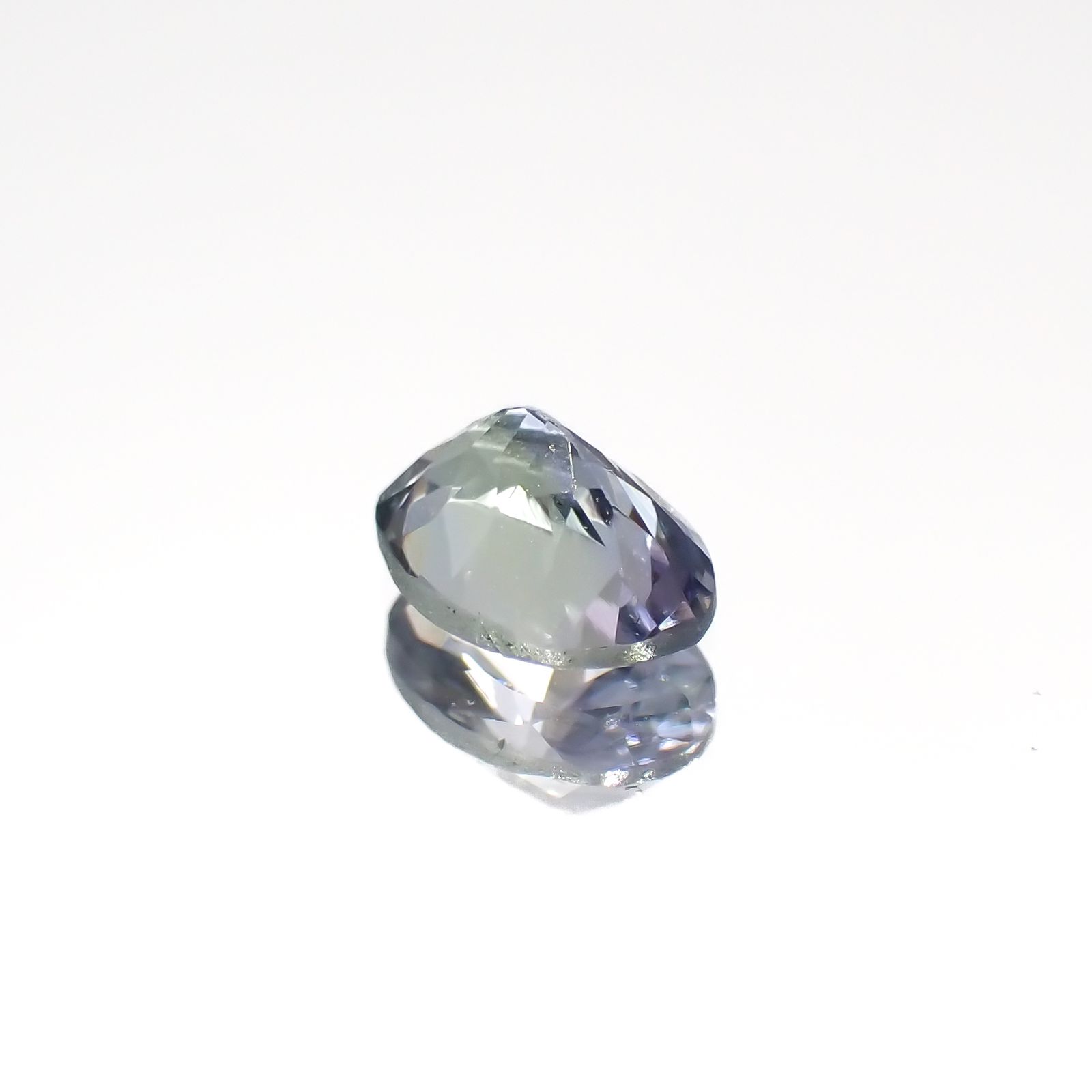 バイカラータンザナイト(宝石名ゾイサイト)タンザニア産 0.47ct 識別済[230421793]5.8x4mm前後
