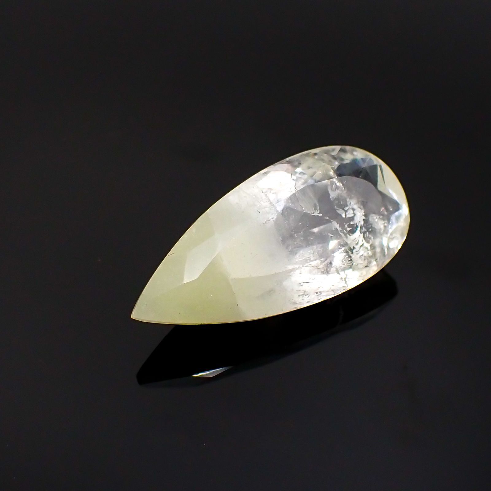 サルファーインクォーツ ブラジル産 12.31ct[231124307]24.5x11.3mm前後