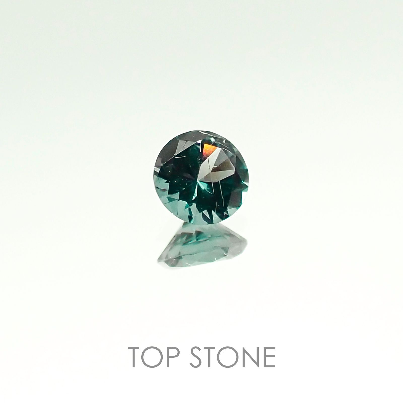 カラーチェンジガーネット(アレキタイプ) マダガスカル・ベキリー産 ルース 0.208ct[20106637]3.7×3.7mm前後
